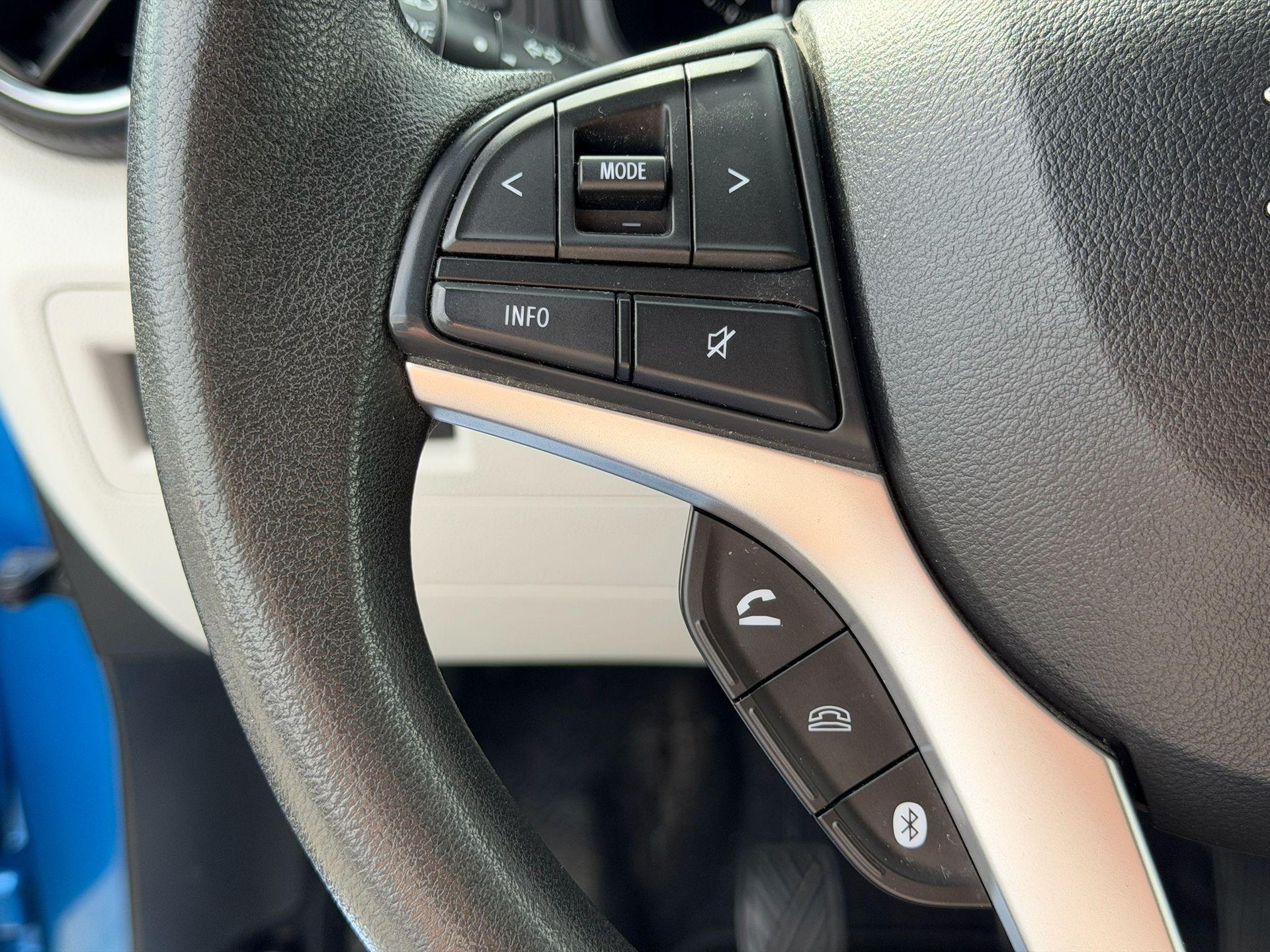 SUZUKI Ignis 1.2 Tradizio 4x4-image-16