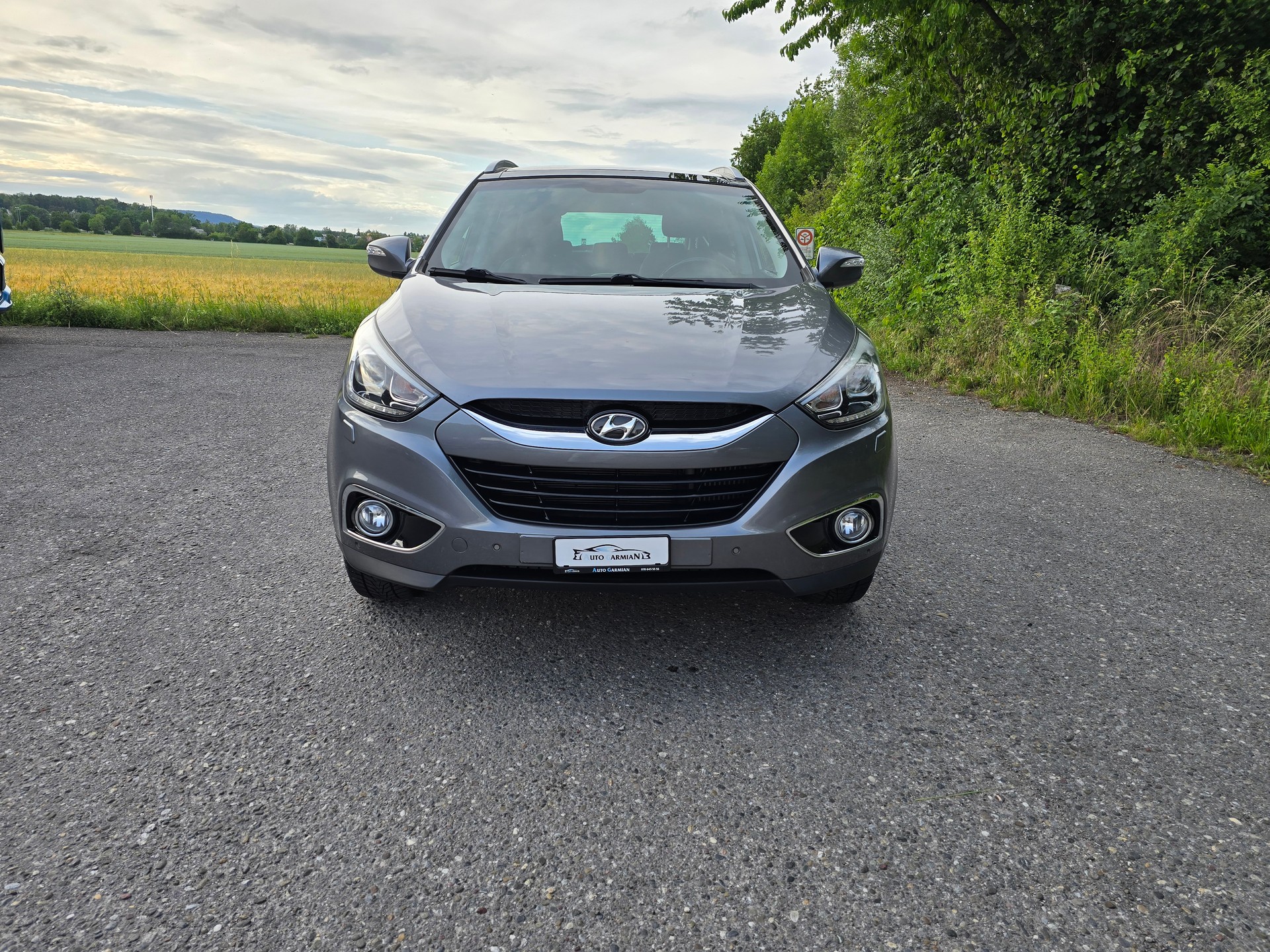 HYUNDAI iX 35 2.0 CRDi Premium 4WD Automatic-showroom-element-1