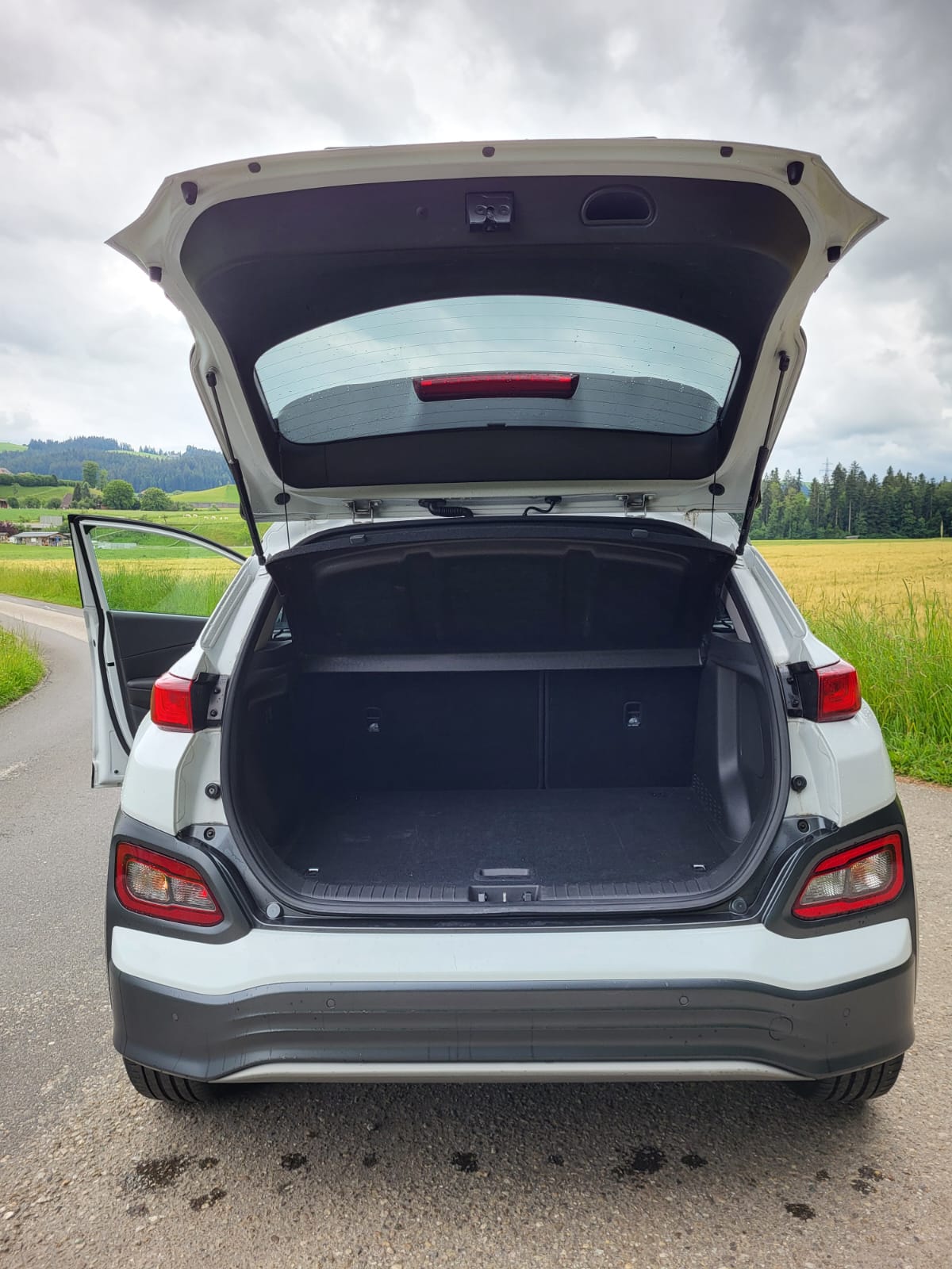 HYUNDAI Kona EV Origo-image-4