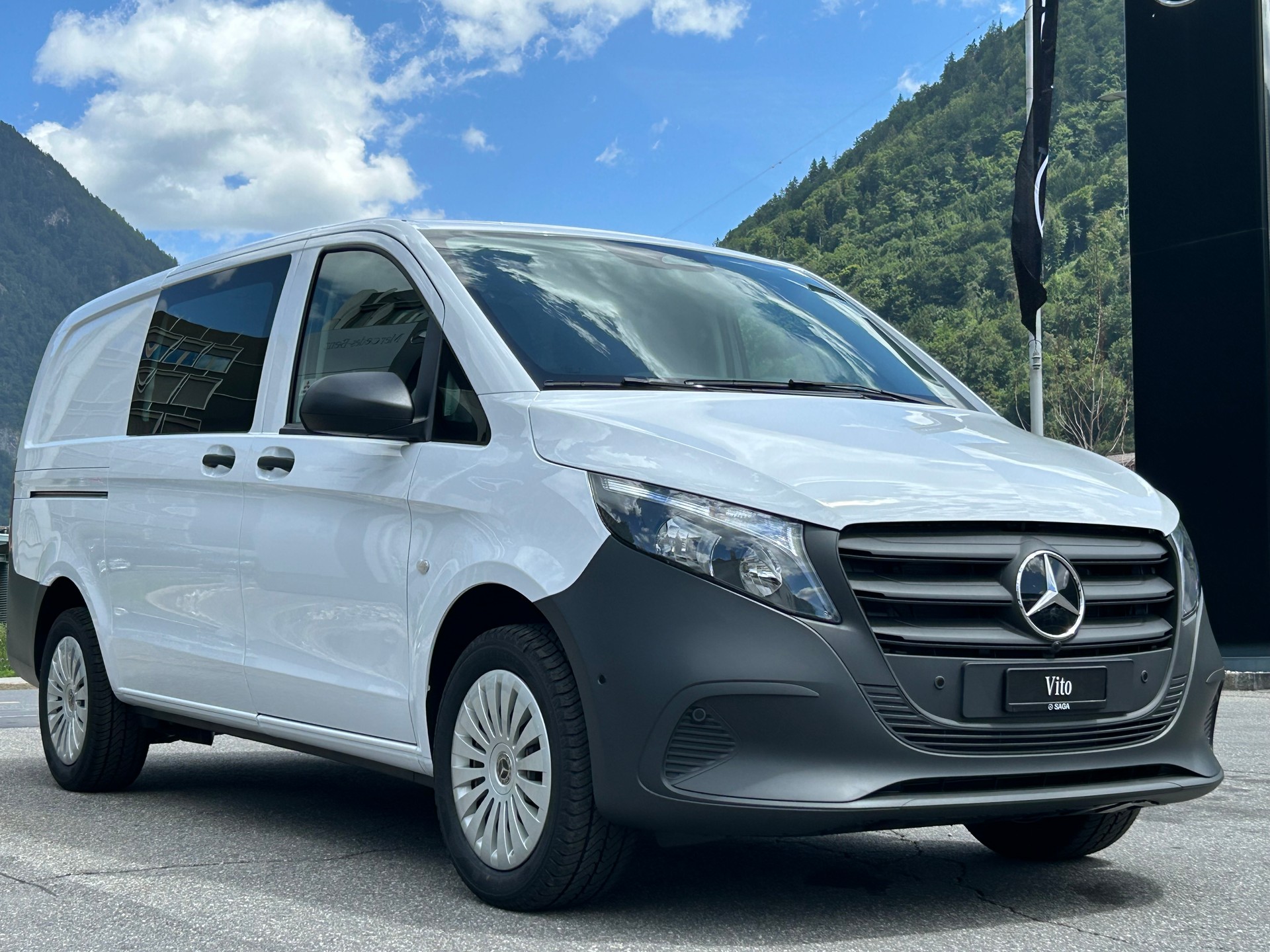 MERCEDES-BENZ Vito 114 CDI KA Lang Worker 4Matic-image-0