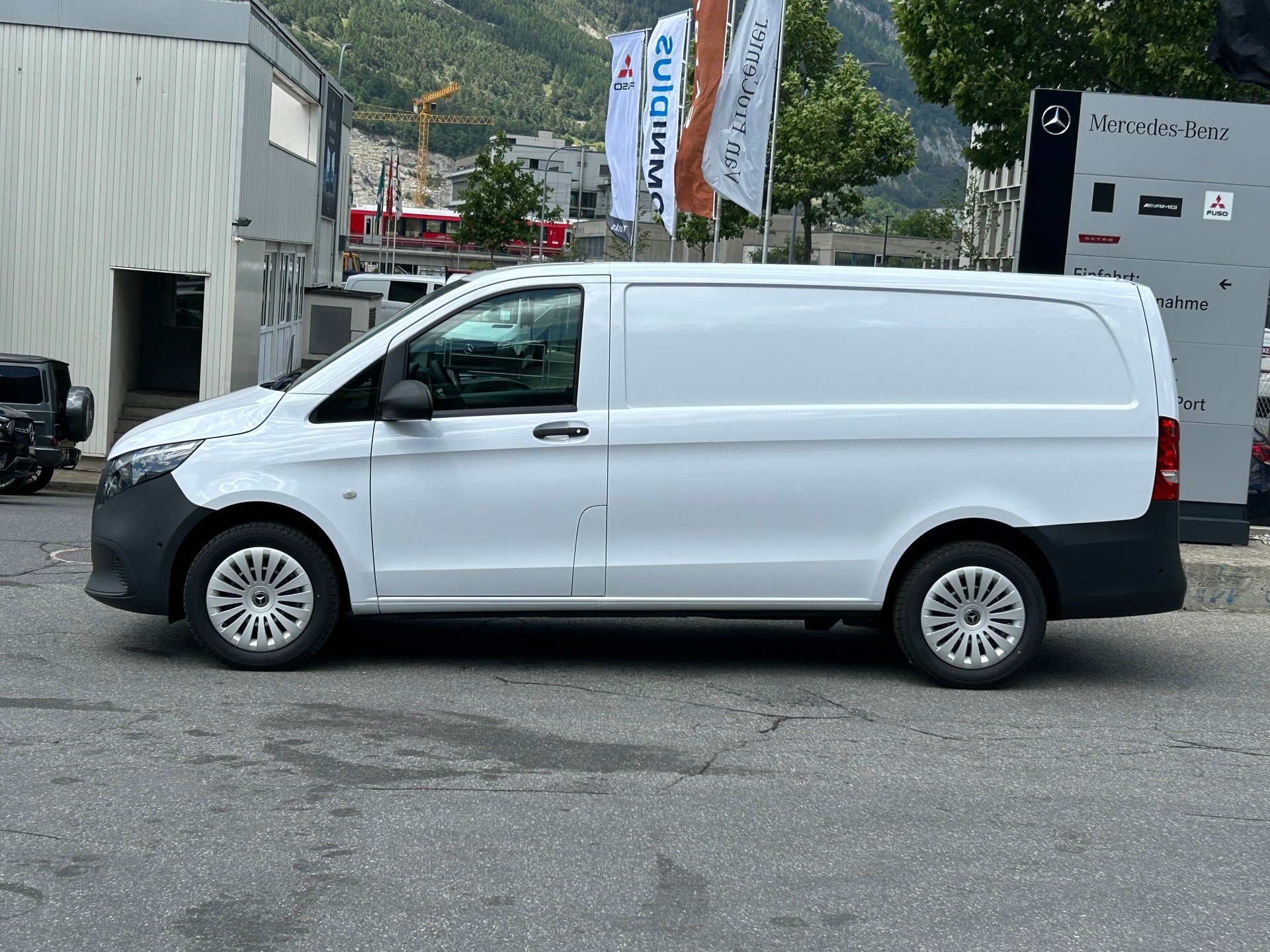 MERCEDES-BENZ Vito 114 CDI KA Lang Worker 4Matic-image-3