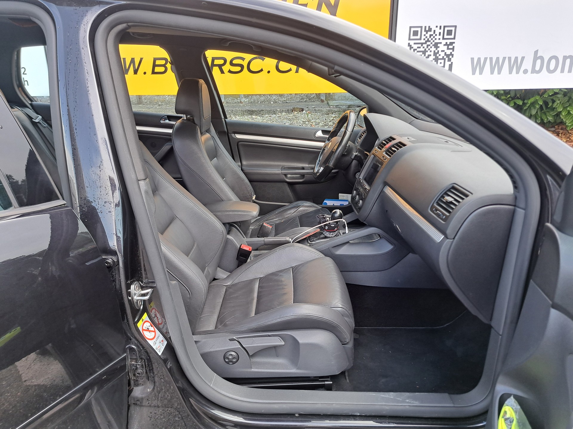 VW Golf R32 4Motion-image-3