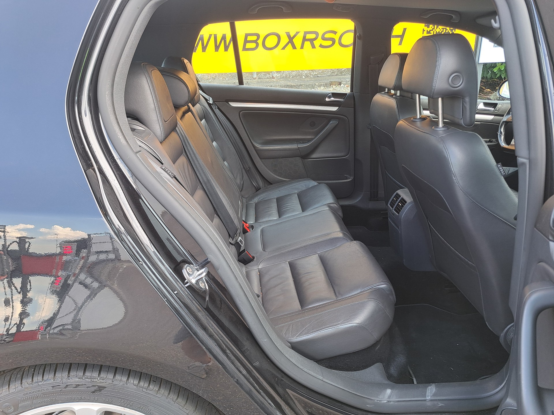 VW Golf R32 4Motion-image-5