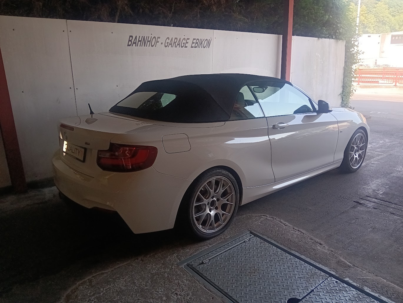 BMW M235i-image-4