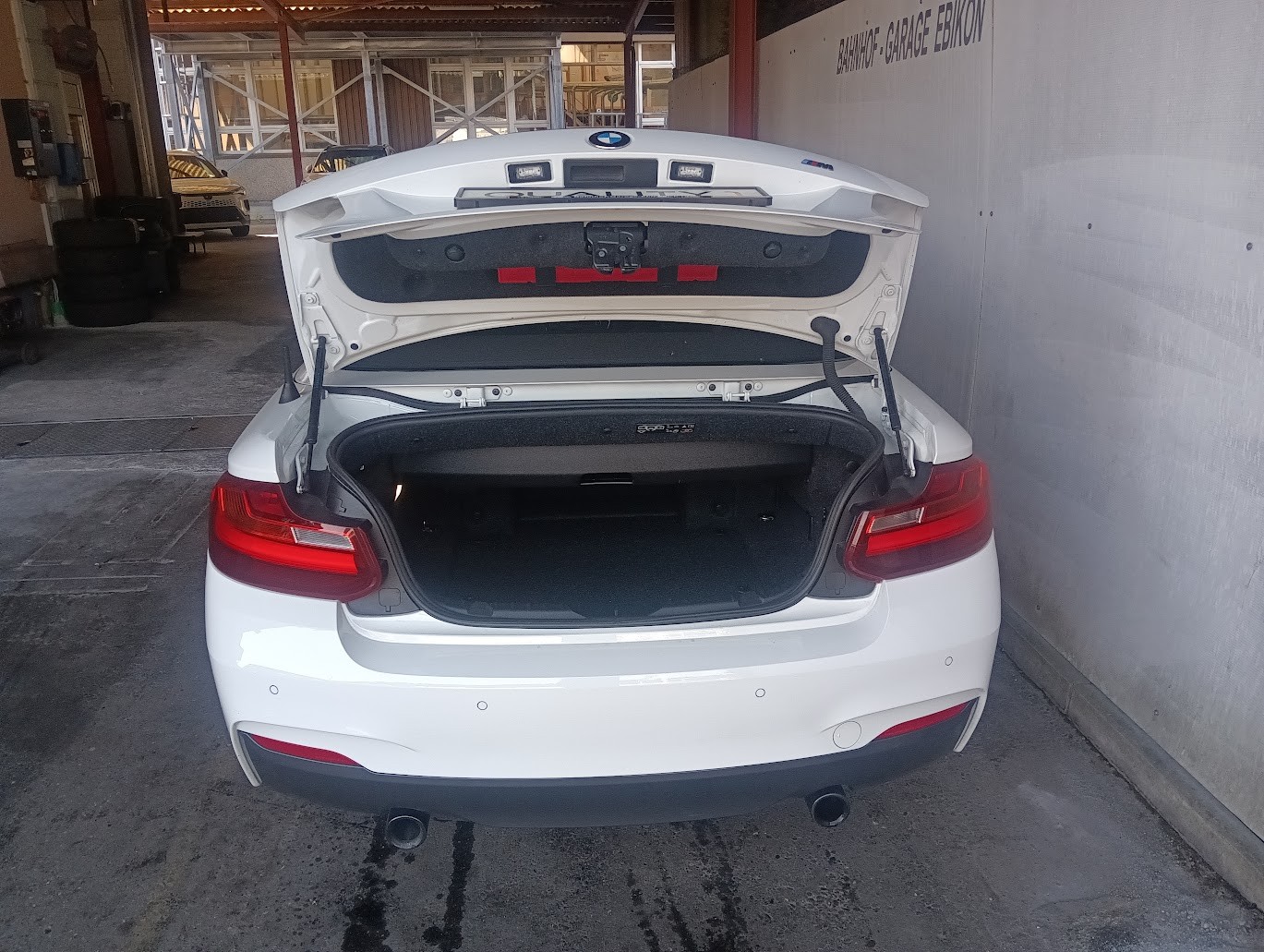 BMW M235i-image-6