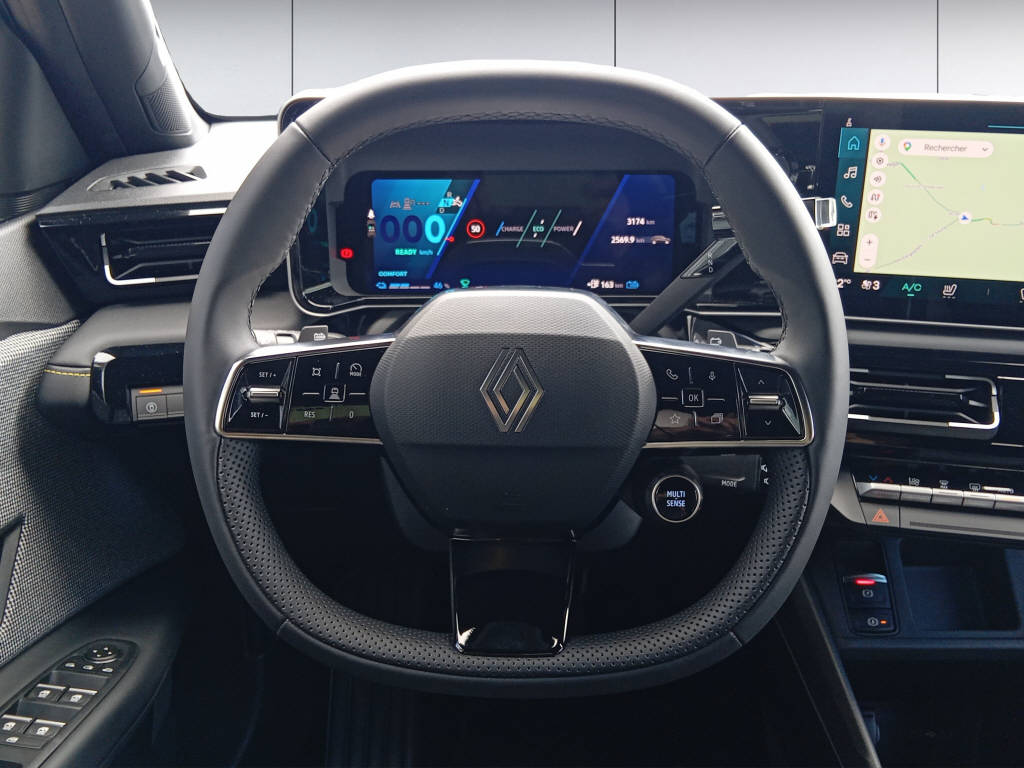 RENAULT R4 E-Tech Comfort Range iconic-image-11