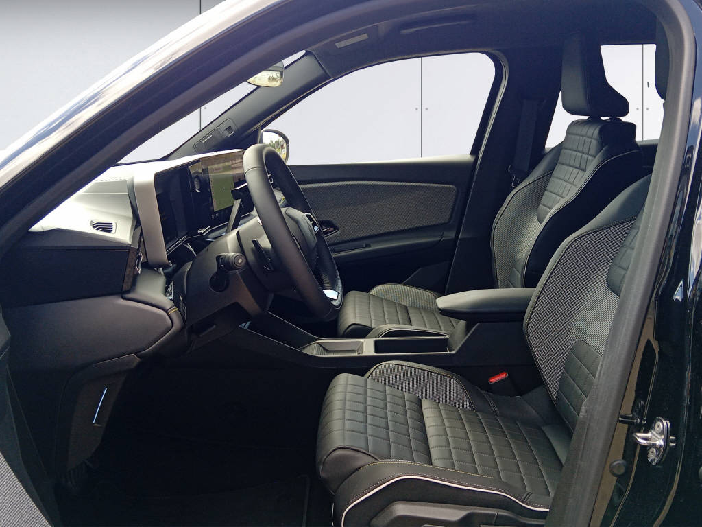RENAULT R4 E-Tech Comfort Range iconic-image-9