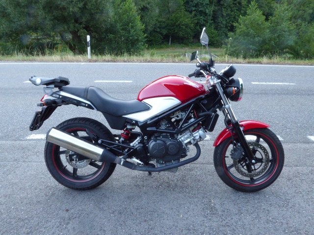 HONDA VTR 250-image-0