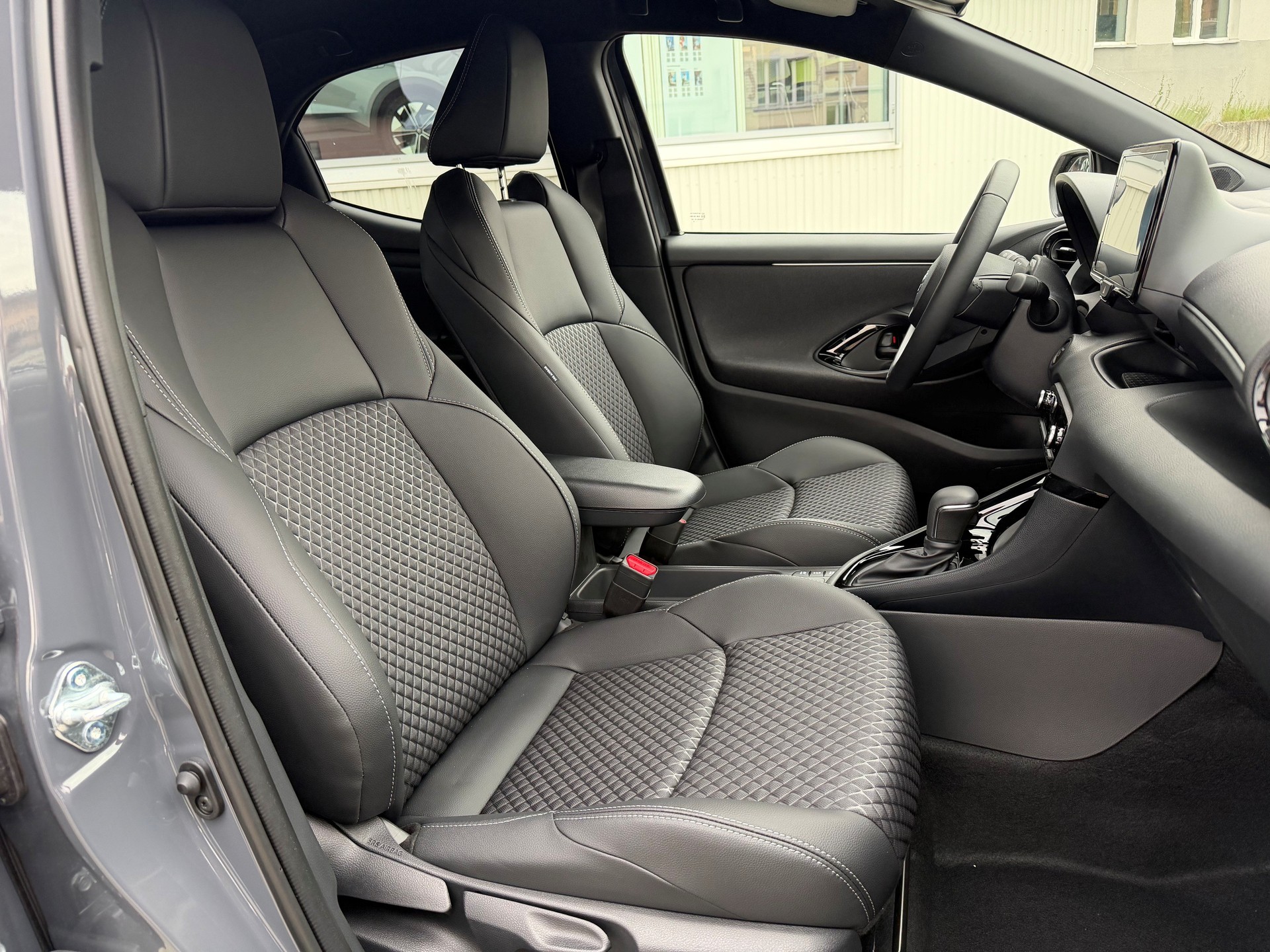 MAZDA 2 Hybrid Homura-image-7