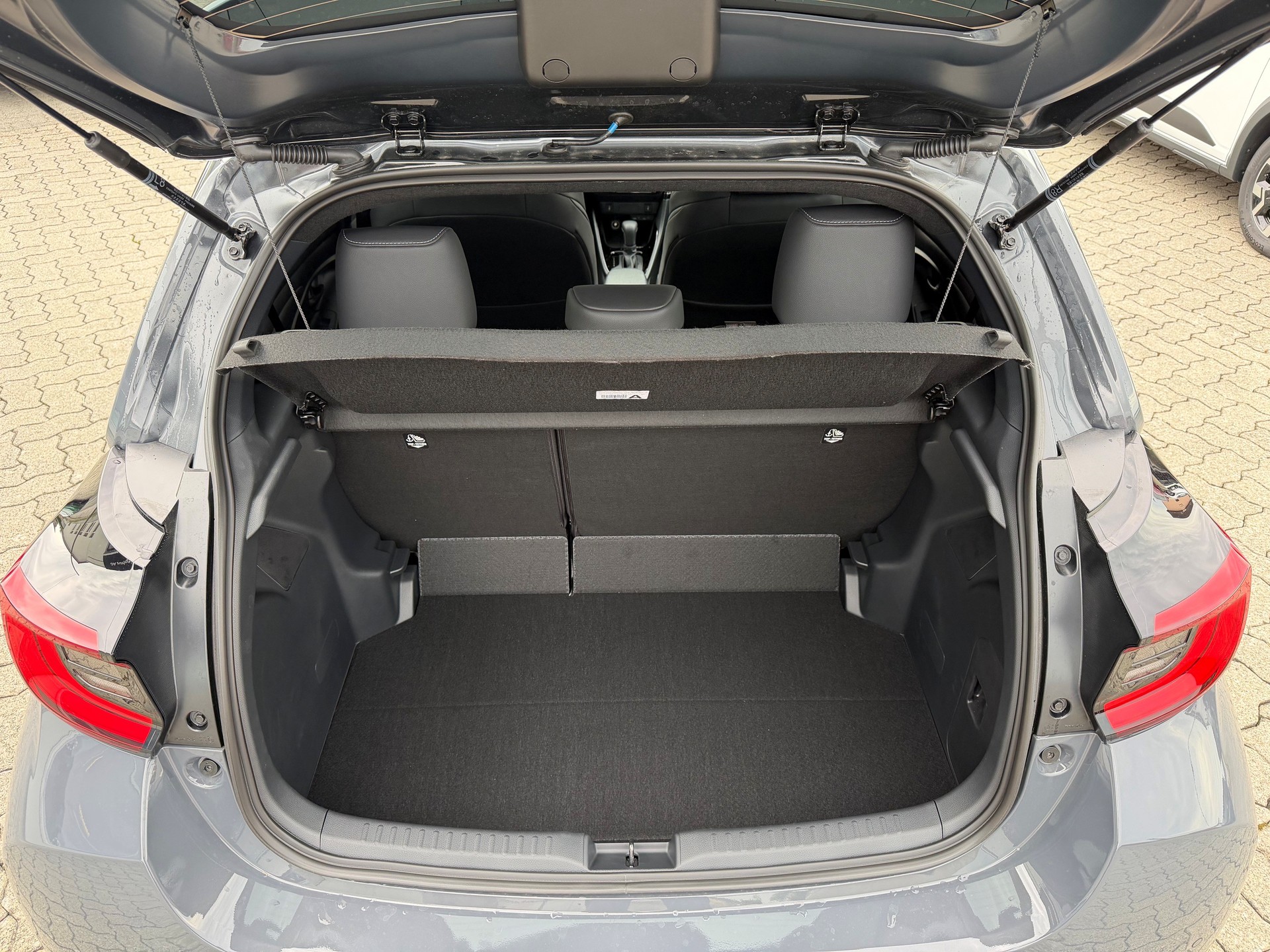 MAZDA 2 Hybrid Homura-image-10