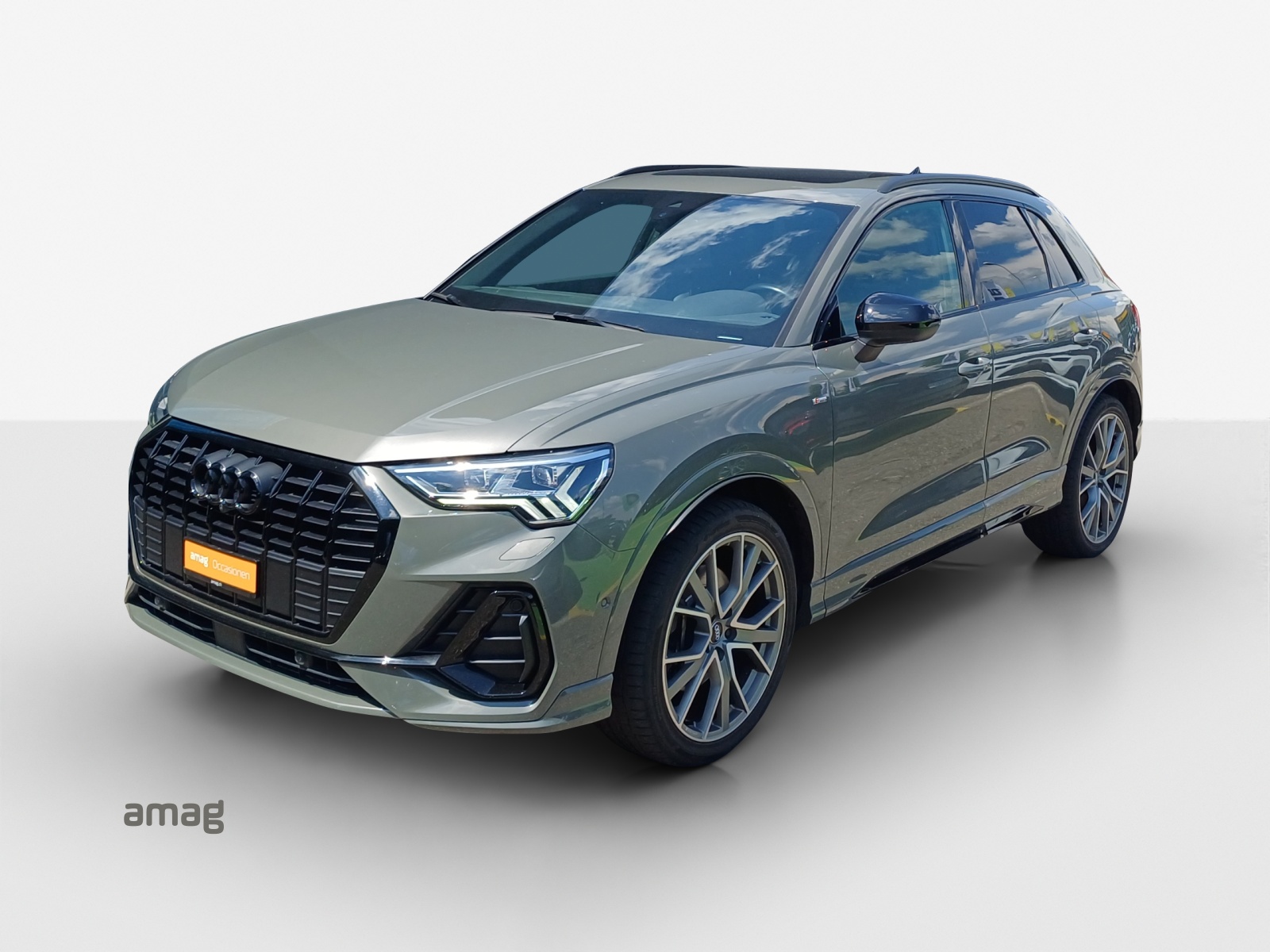 AUDI Q3 40 TFSI S line quattro S-tronic