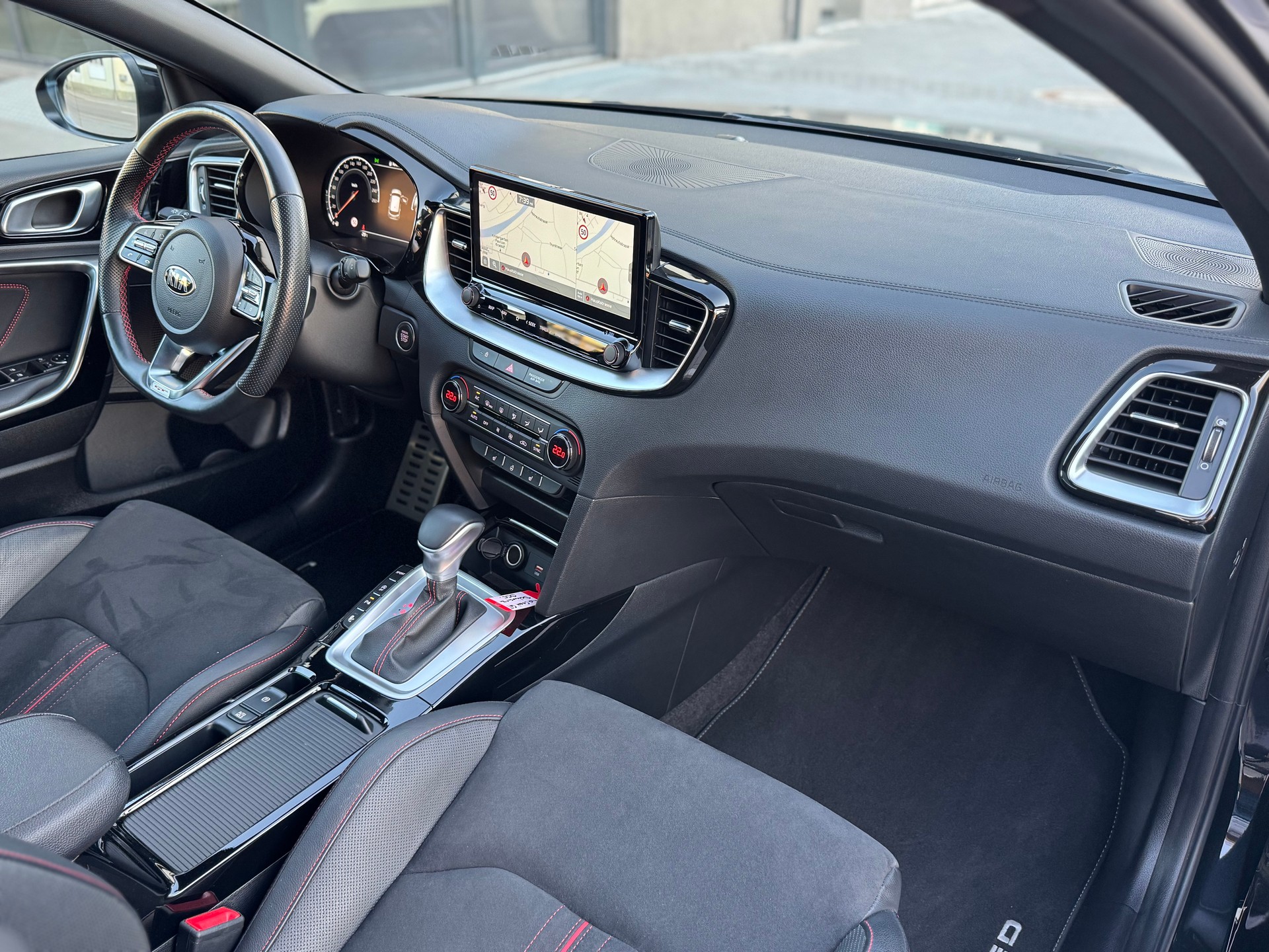 KIA Ceed 1.6 T-GDi GT DCT-image-11