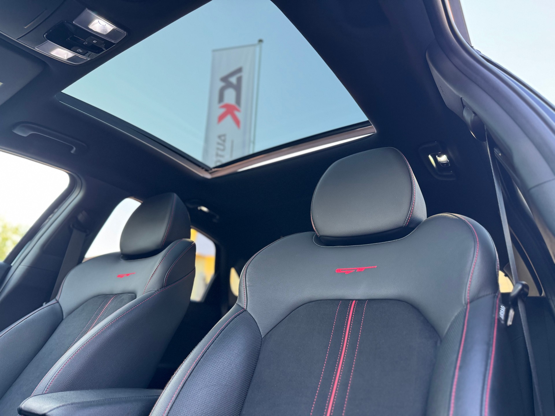 KIA Ceed 1.6 T-GDi GT DCT-image-14