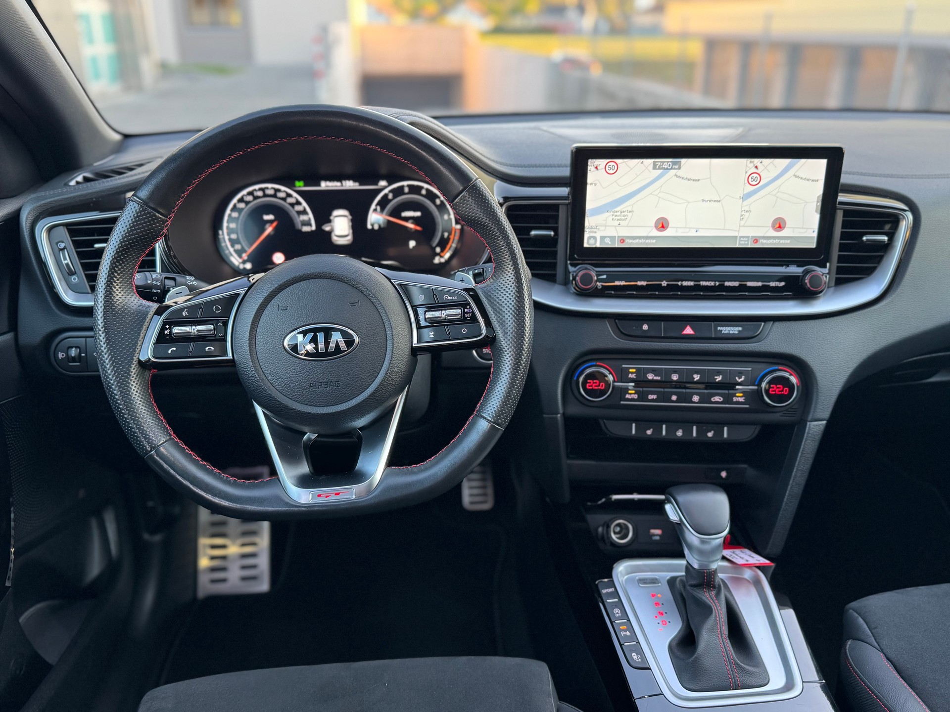 KIA Ceed 1.6 T-GDi GT DCT-image-10