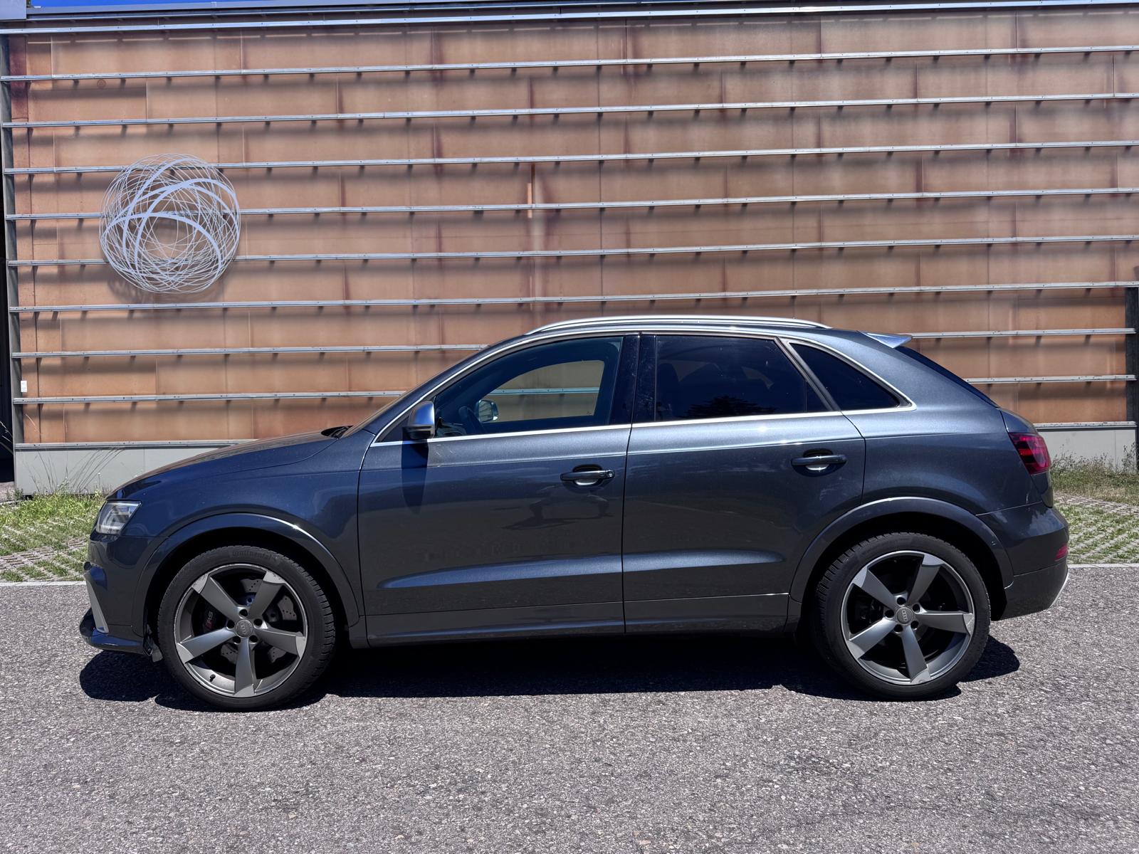 AUDI RS Q3 2.5 TFSI quattro S-tronic