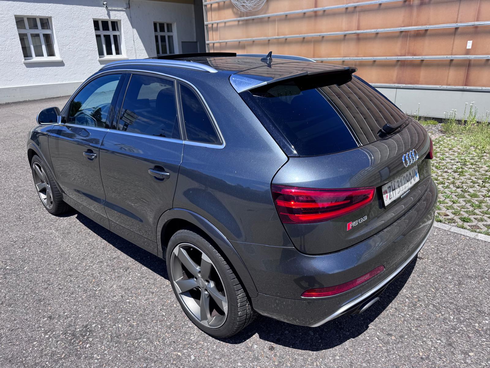 AUDI RS Q3 2.5 TFSI quattro S-tronic-image-4
