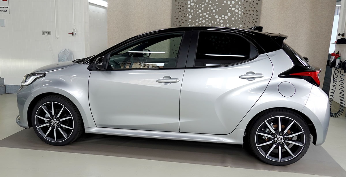 TOYOTA Yaris 1.5 GR Sport e-CVT Panoramaglasdach, JBL, Head-Up Display-showroom-element-1