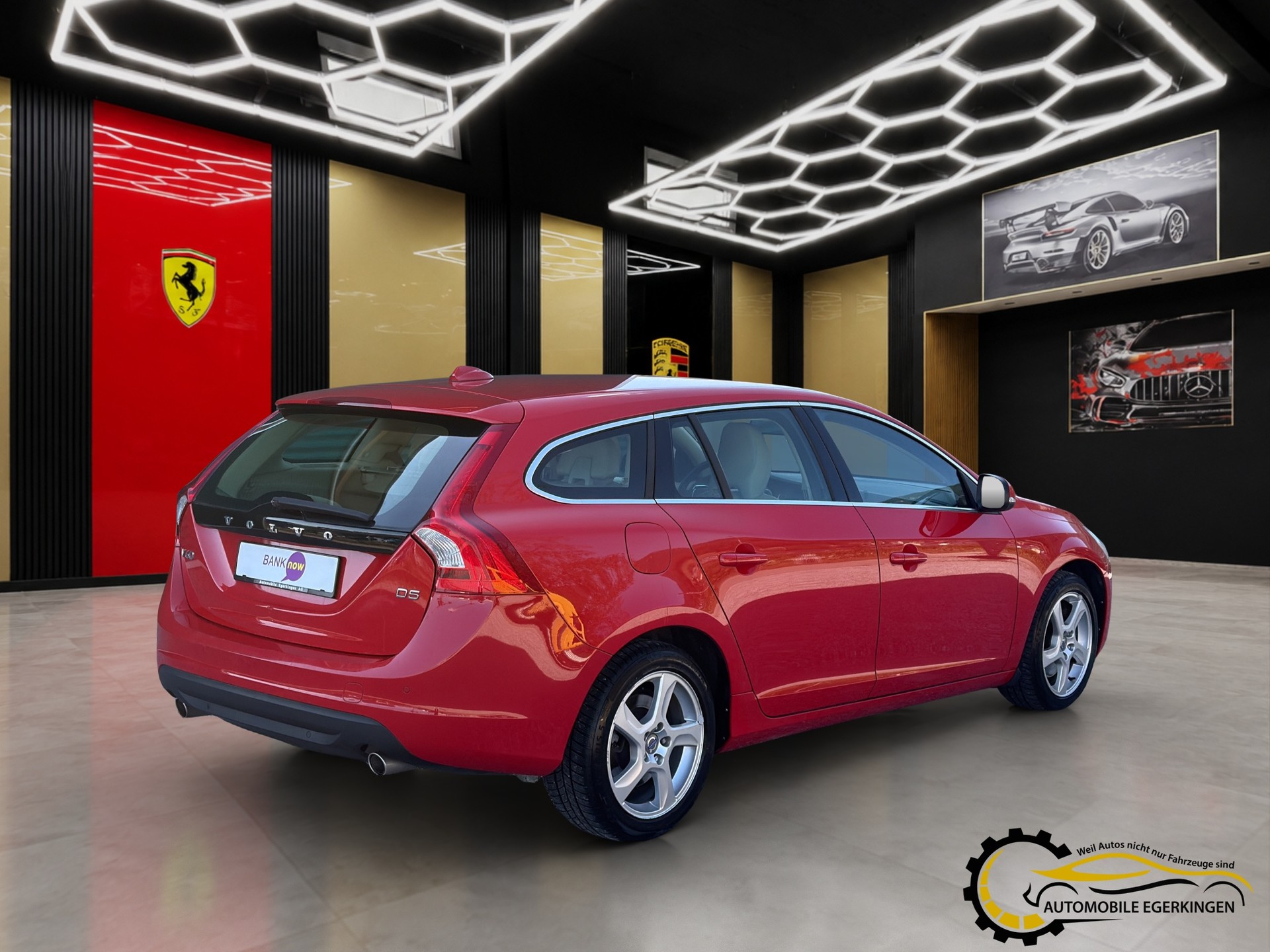 VOLVO V60 2.4 D5 Summum-image-4