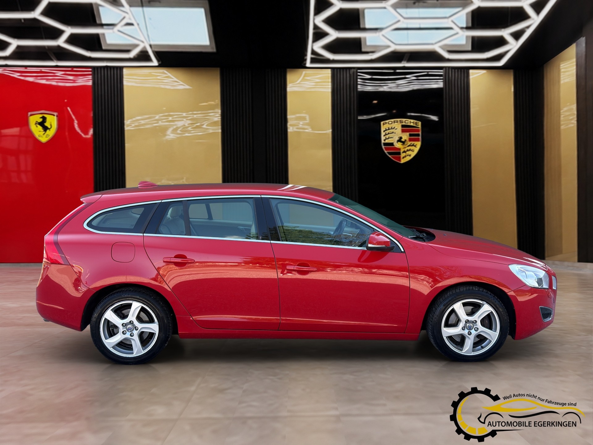 VOLVO V60 2.4 D5 Summum-showroom-element-3