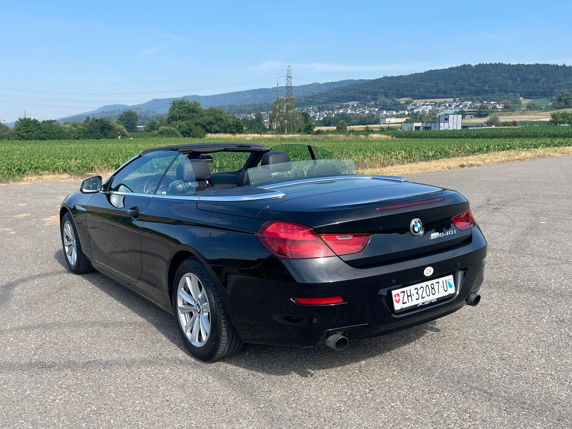 BMW 640i Cabrio-image-8