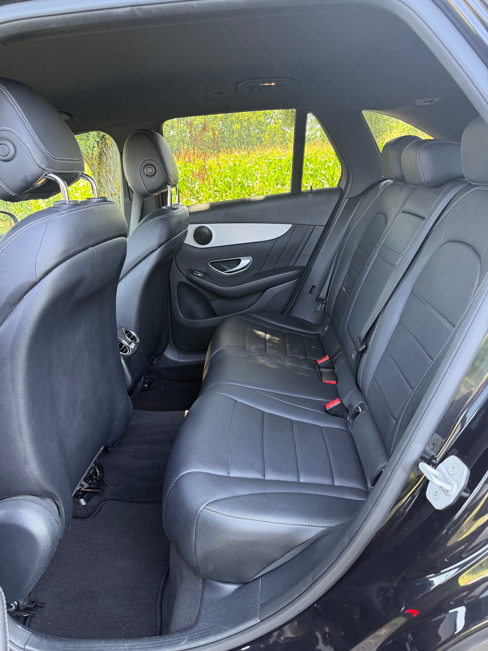 MERCEDES-BENZ GLC 250 AMG Line 4Matic 9G-Tronic-image-10