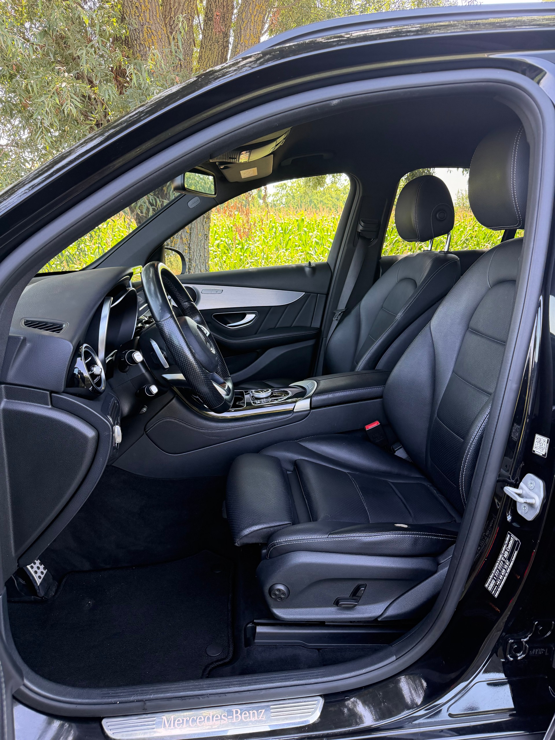 MERCEDES-BENZ GLC 250 AMG Line 4Matic 9G-Tronic-image-8