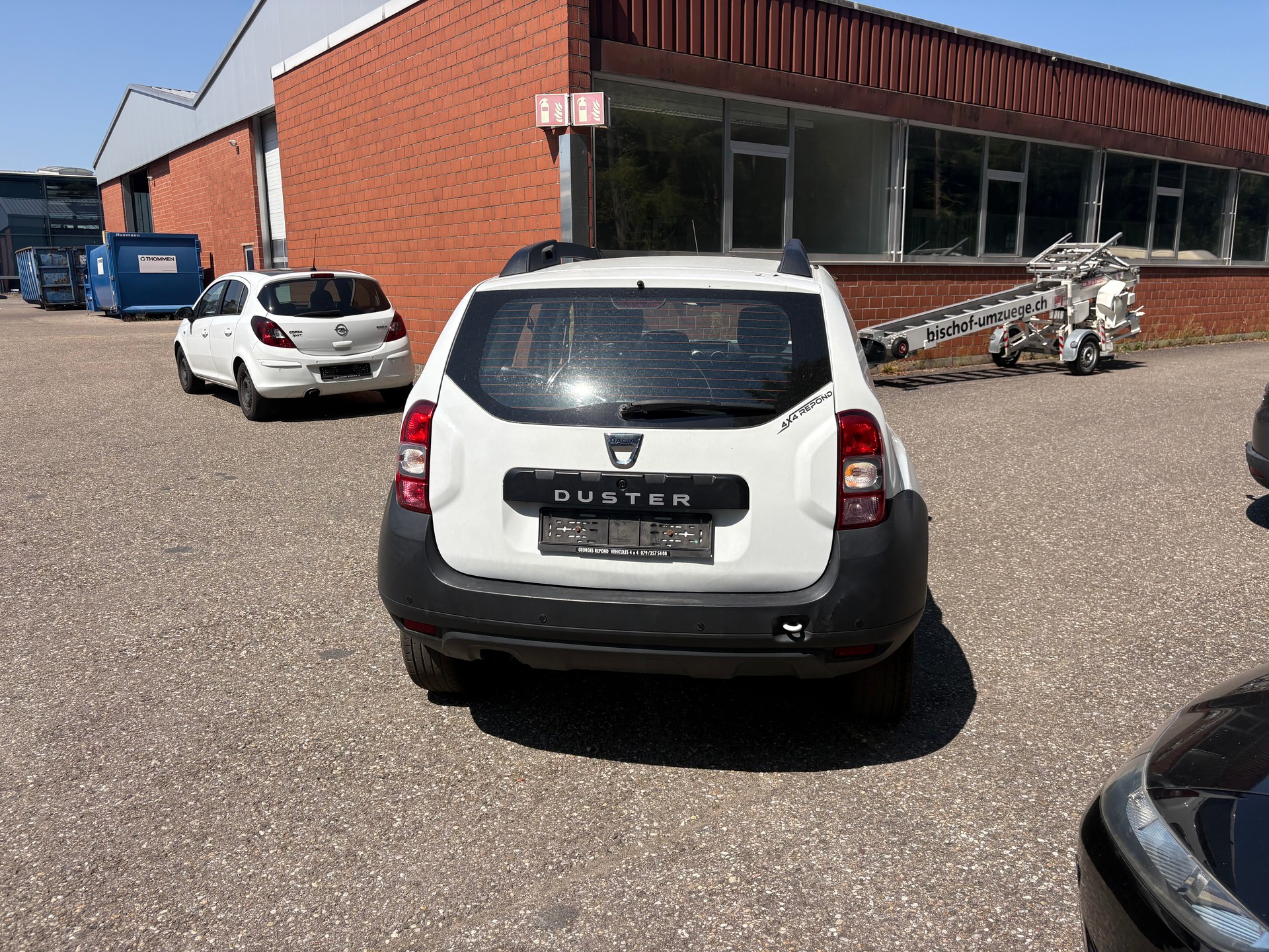 DACIA Duster 1.6 Lauréate 4x4-image-7