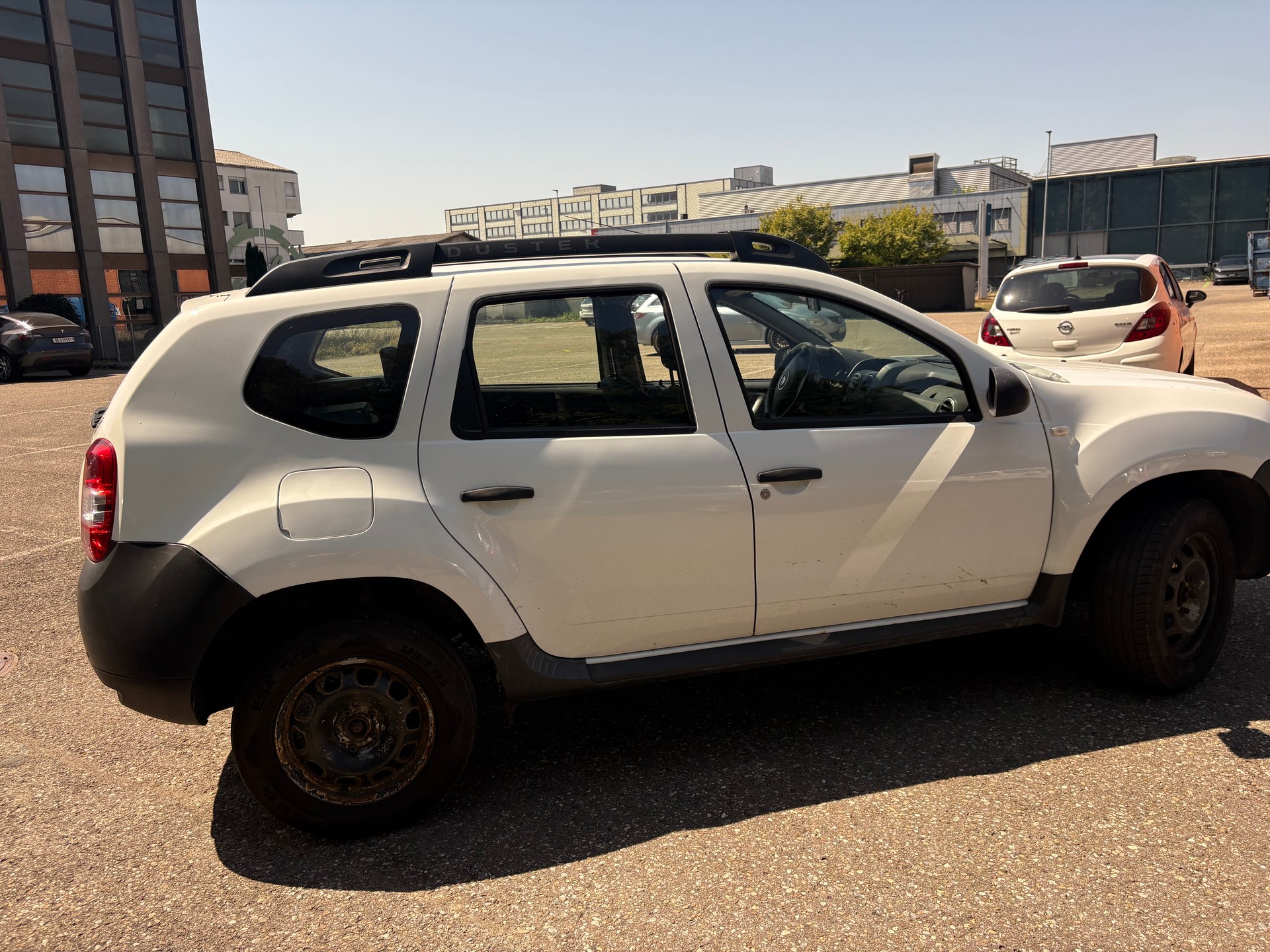 DACIA Duster 1.6 Lauréate 4x4-image-3