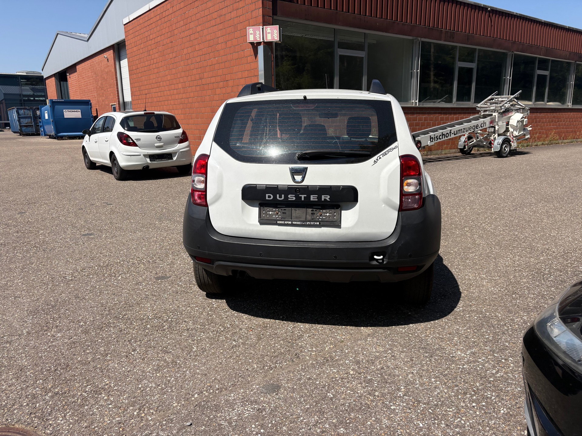 DACIA Duster 1.6 Lauréate 4x4-image-6