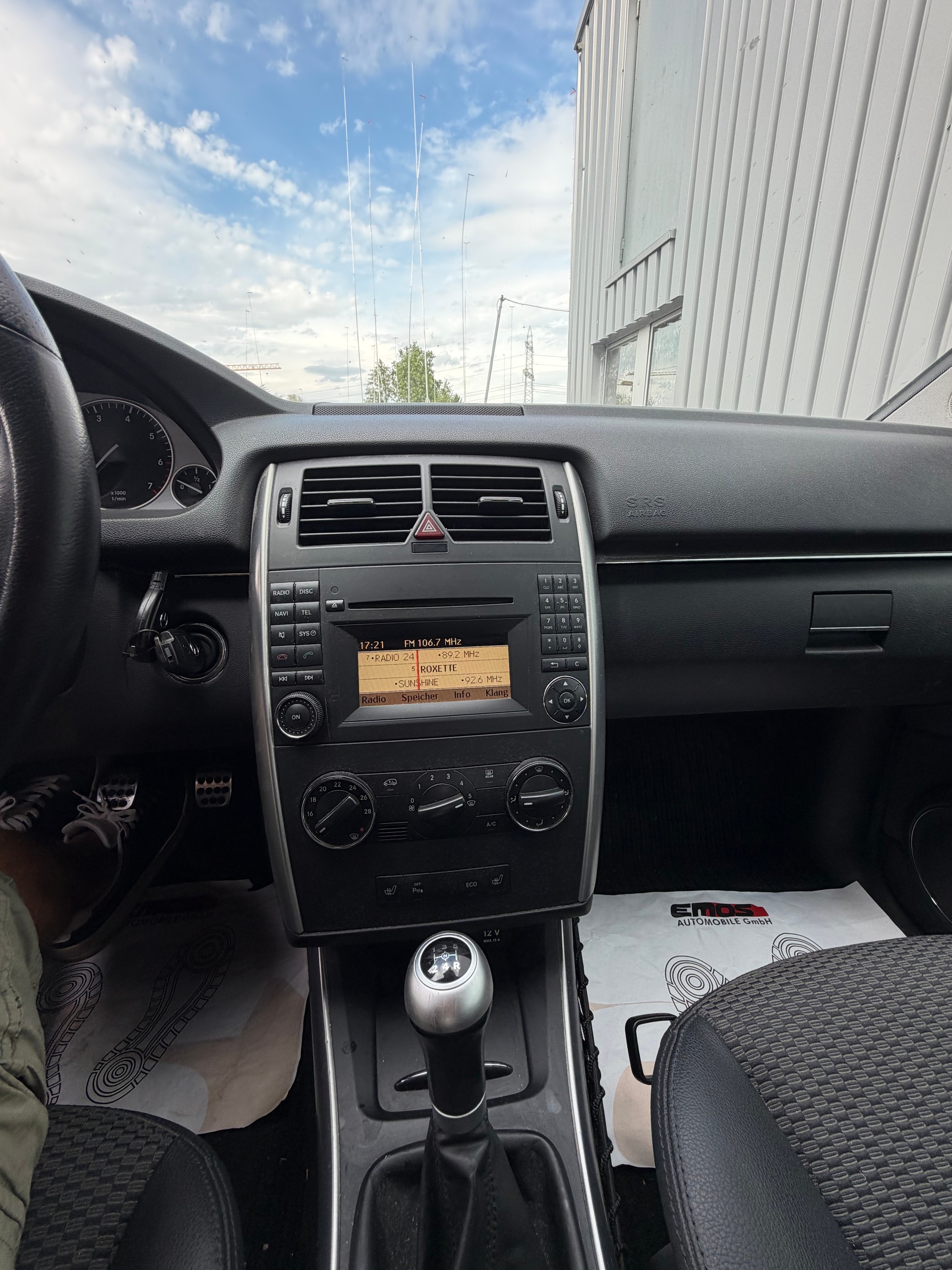 MERCEDES-BENZ B 180 BlueEfficiency My Star-image-13