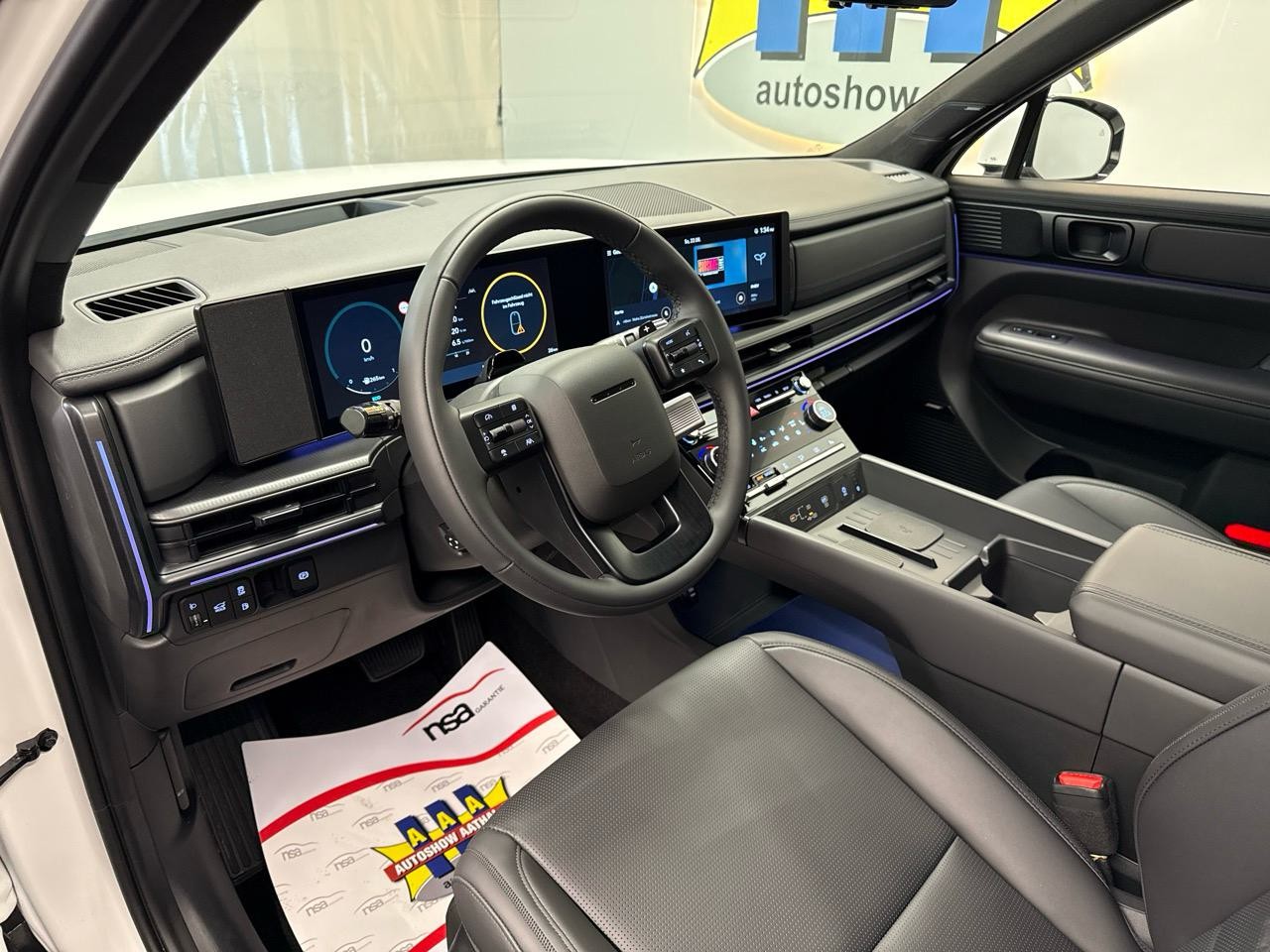 HYUNDAI Santa Fe 1.6 T-GDi PHEV Calligraphy 4WD Automatic-showroom-element-2
