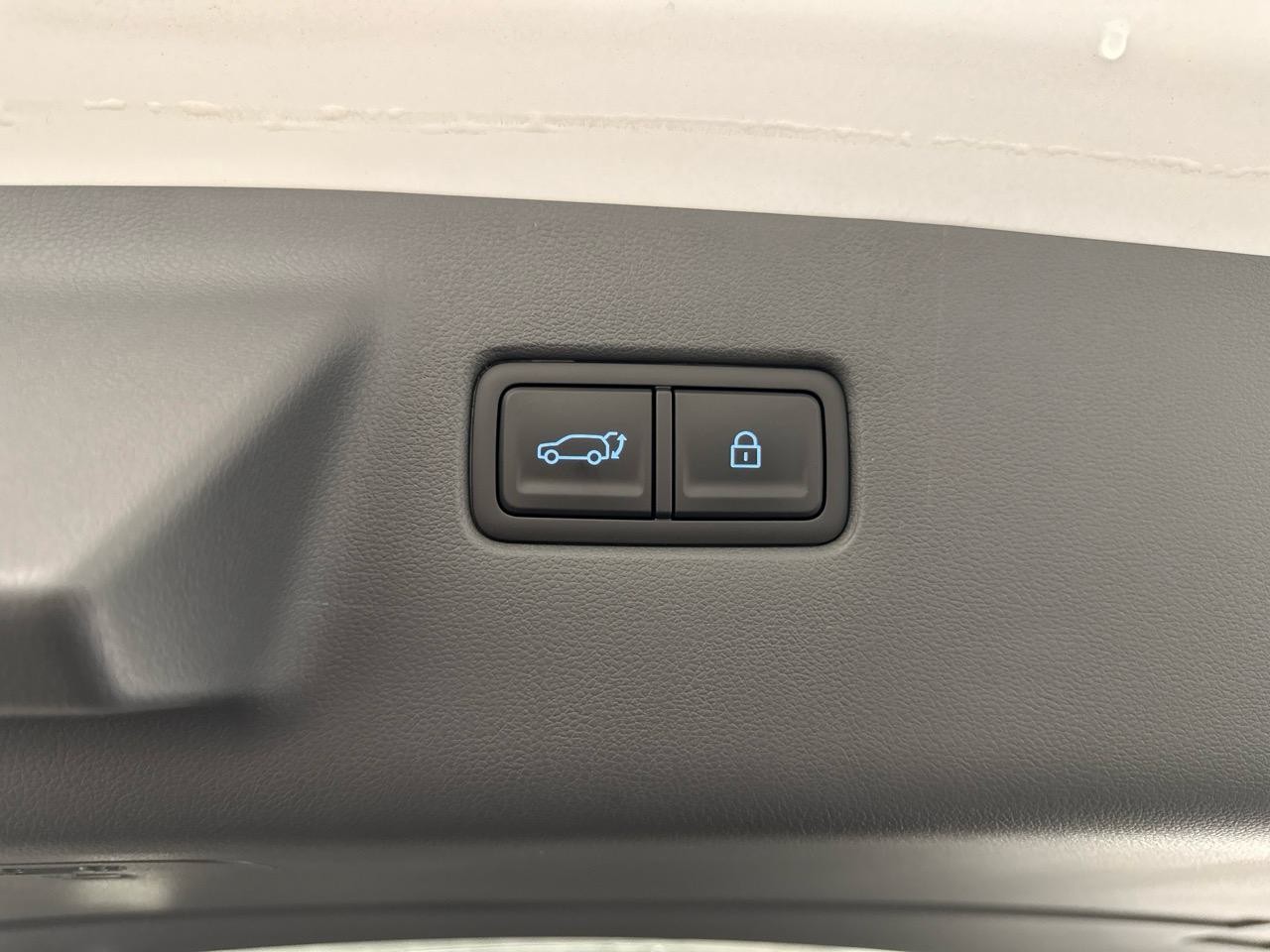 HYUNDAI Santa Fe 1.6 T-GDi PHEV Calligraphy 4WD Automatic-image-16