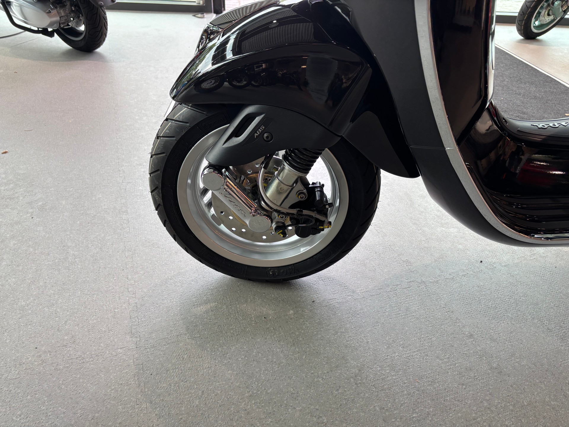 PIAGGIO Vespa 125 Primavera Euro 5+-showroom-element-3