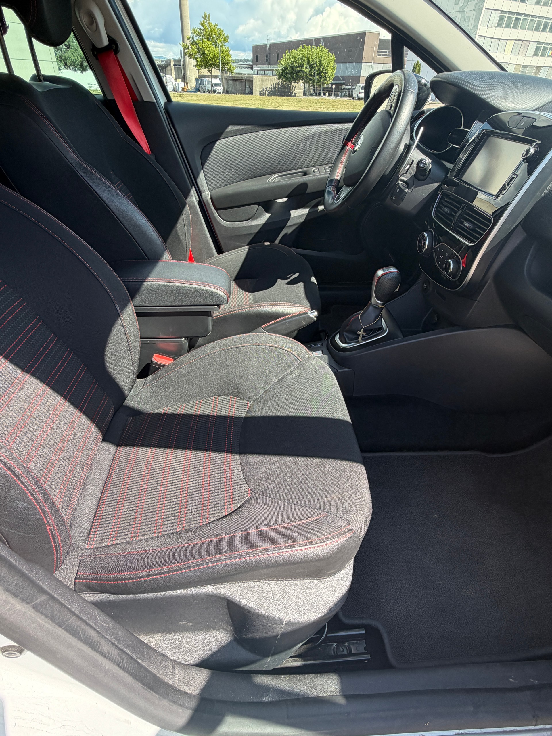 RENAULT Renault Clio RS 200EDC-image-7