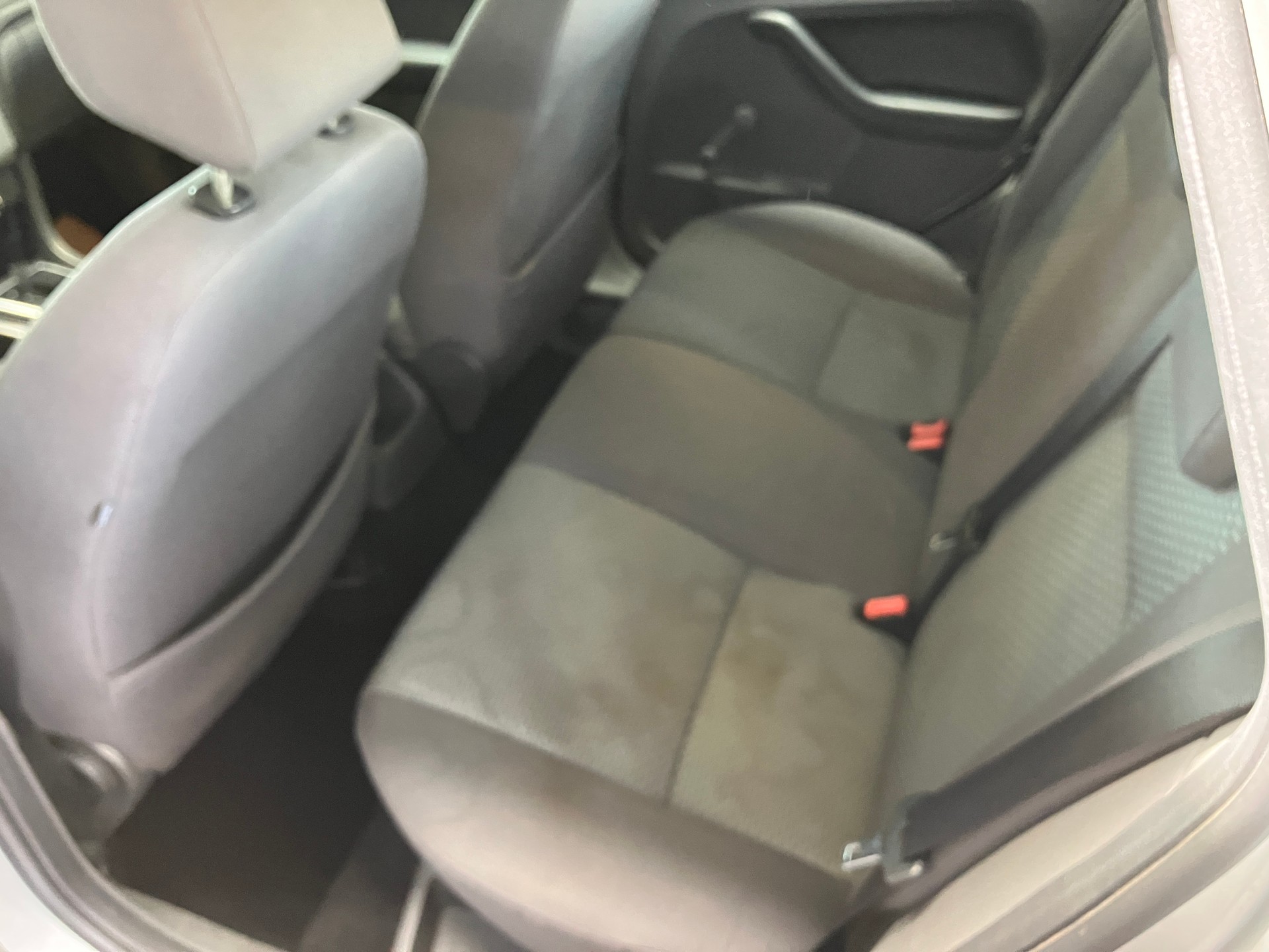 FORD Focus 1.6i Carving Automatic-image-14