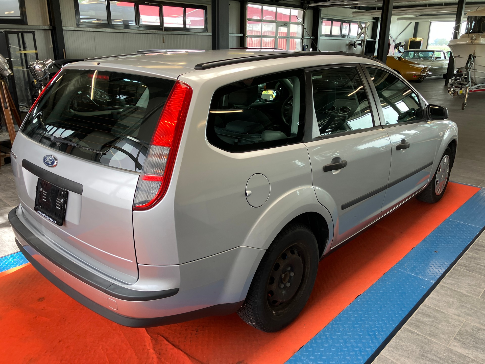FORD Focus 1.6i Carving Automatic-showroom-element-2