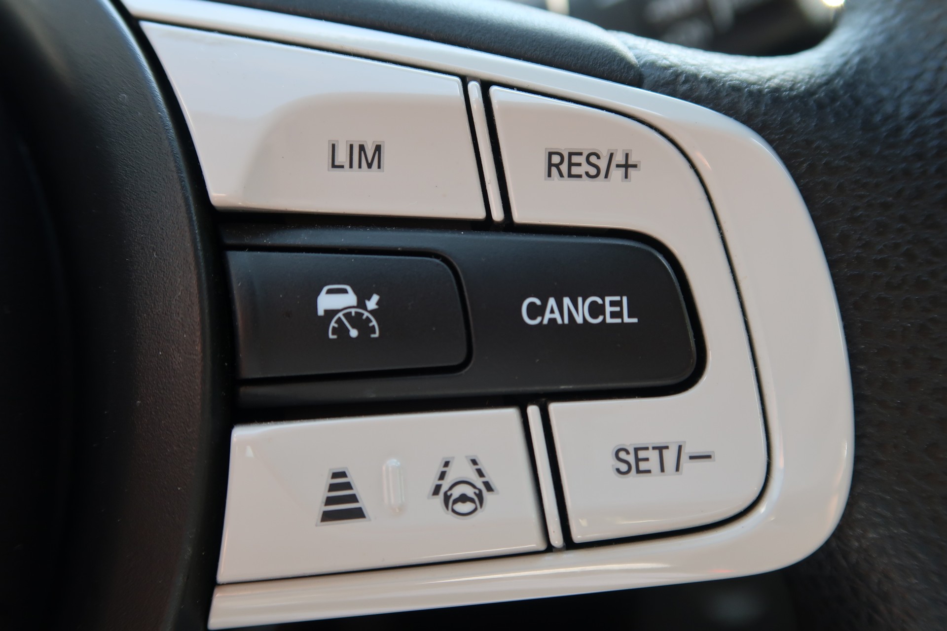 HONDA Jazz 1.5i-MMD Elegance E-CVT-image-11