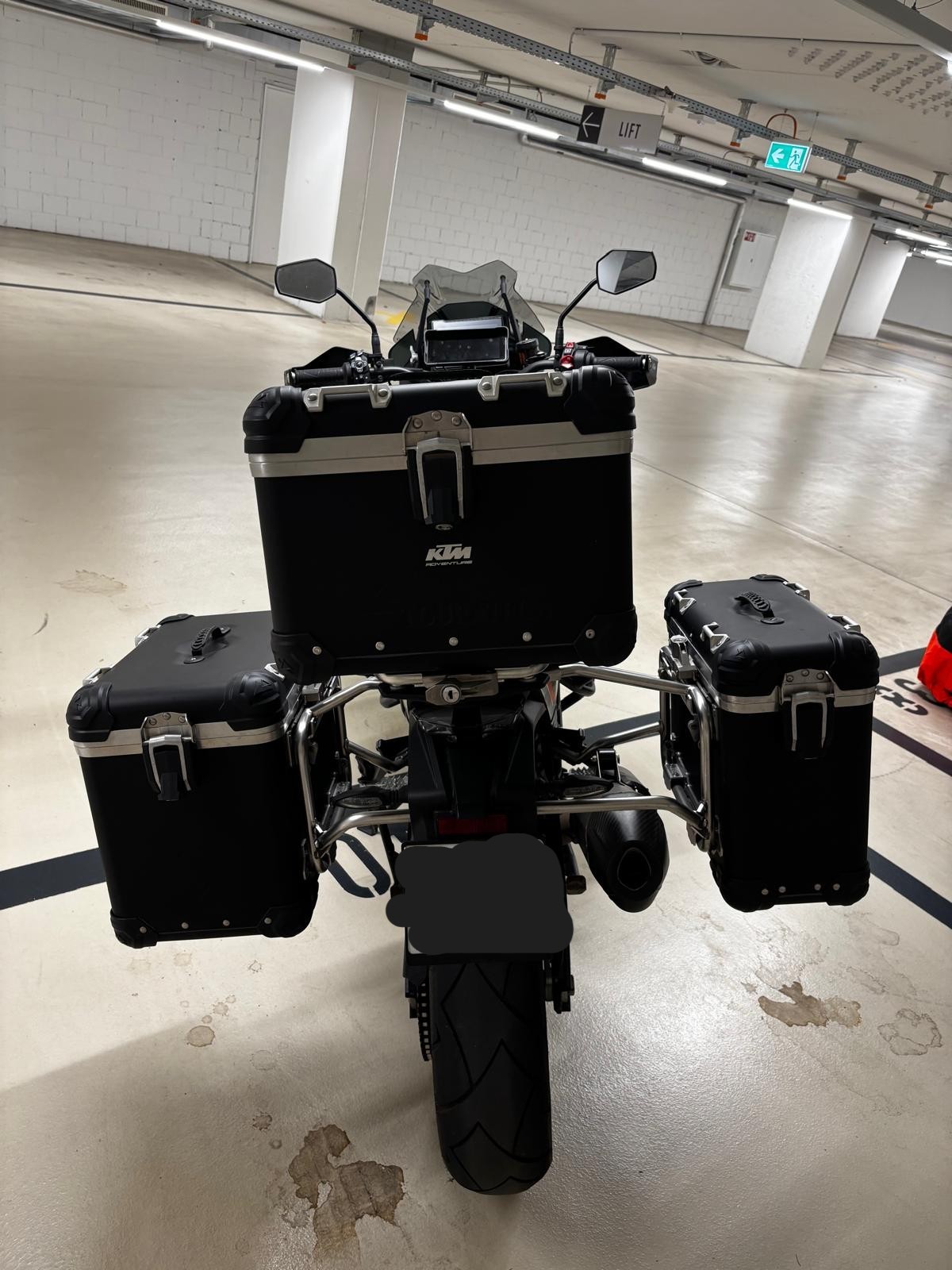 KTM 1290 Super Adventure S-image-9