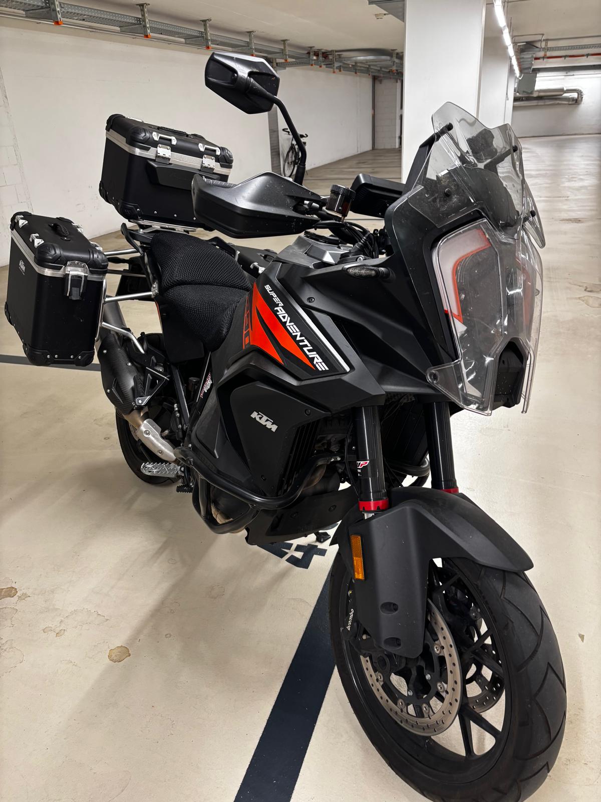 KTM 1290 Super Adventure S-image-1