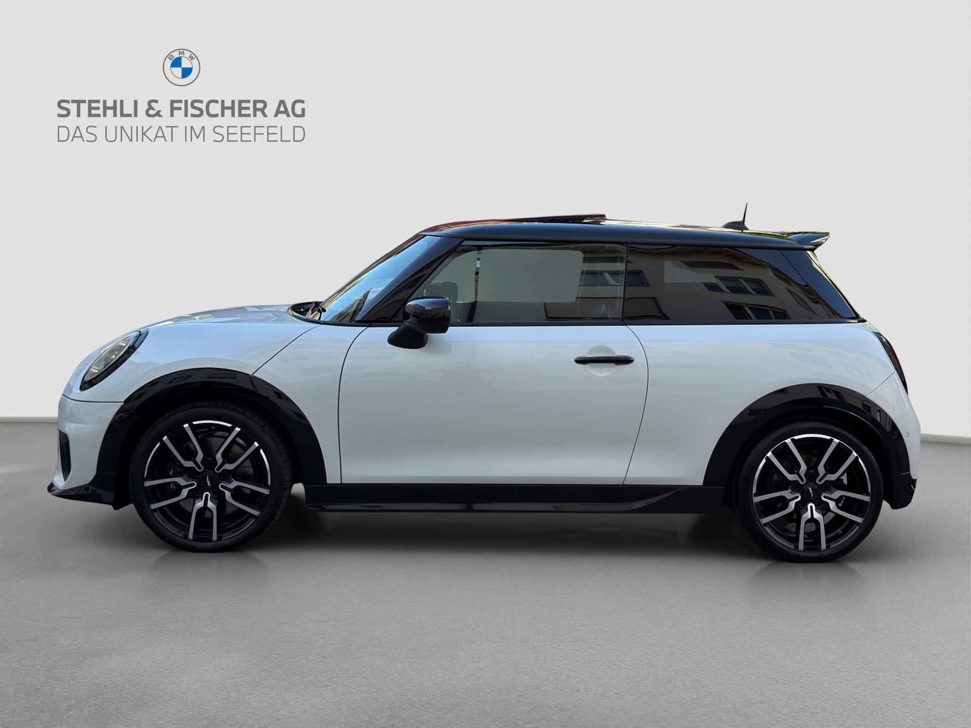 MINI Cooper S DKG-showroom-element-2
