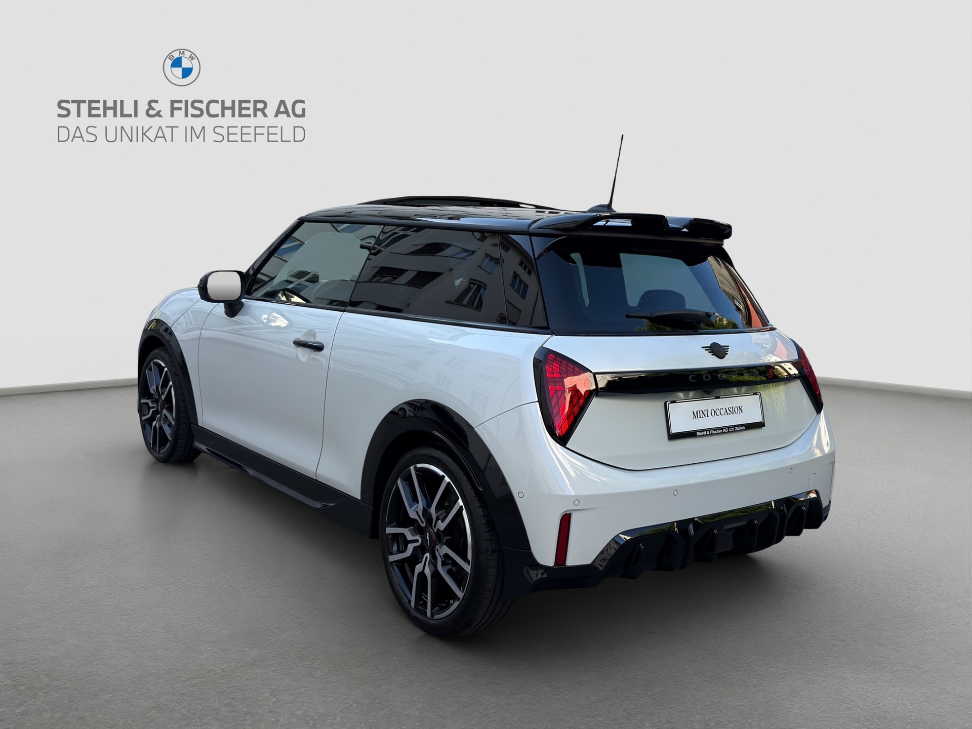 MINI Cooper S DKG-showroom-element-3