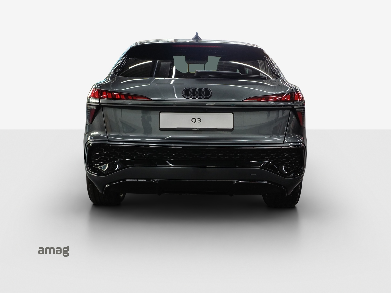 AUDI Q3 Sportback e-hybrid 200 kW S tronig-showroom-element-3