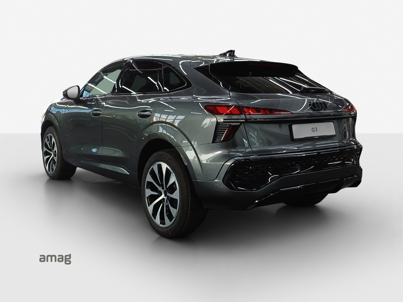 AUDI Q3 Sportback e-hybrid 200 kW S tronig-showroom-element-2