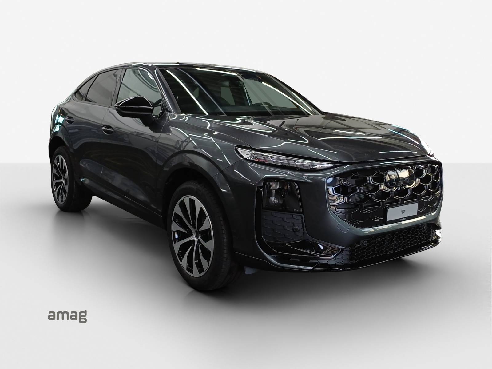 AUDI Q3 Sportback e-hybrid 200 kW S tronig-image-5
