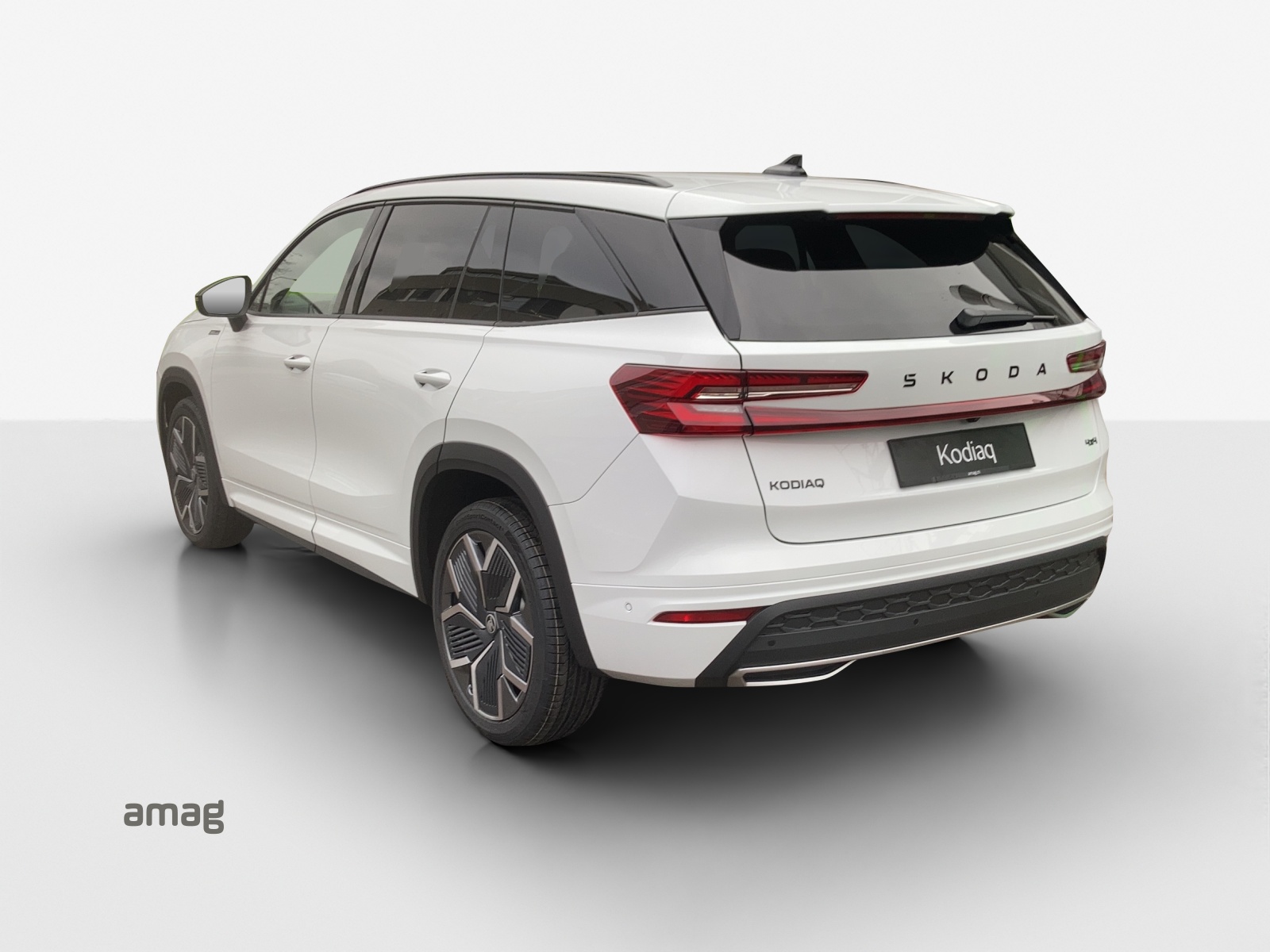 SKODA Kodiaq 2.0 TSI Sportline 4x4-showroom-element-2