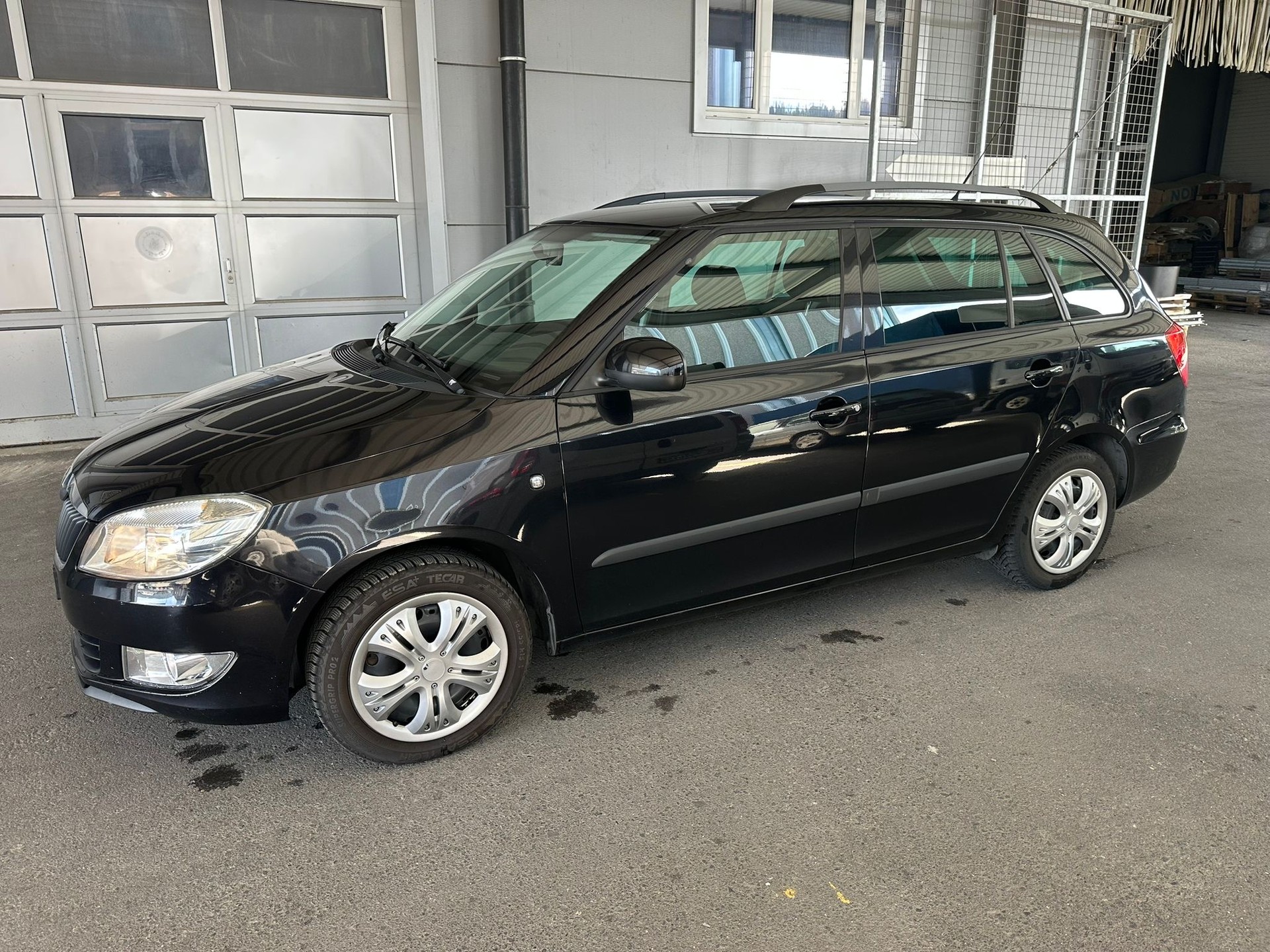 SKODA Fabia 1.2 TSI Elegance-image-1