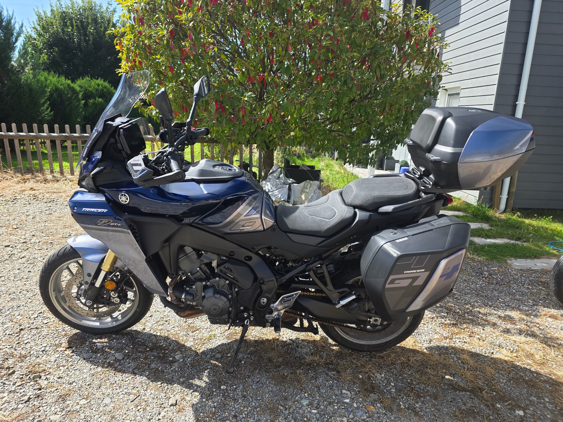 YAMAHA Tracer 9 GT+ Y-AMT-image-2