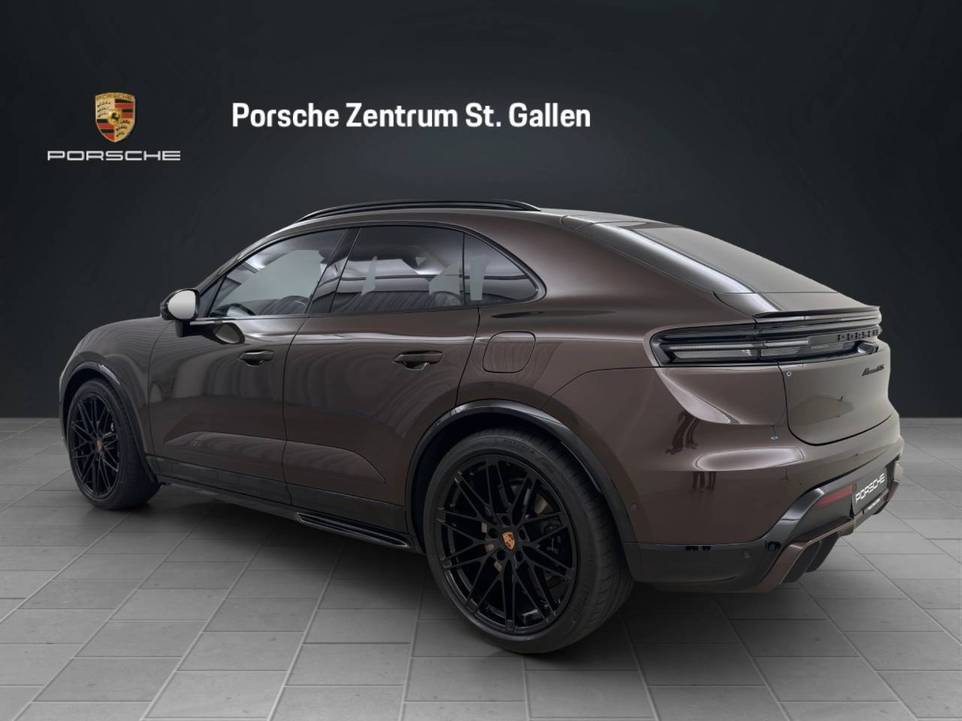 PORSCHE Macan GTS-showroom-element-2