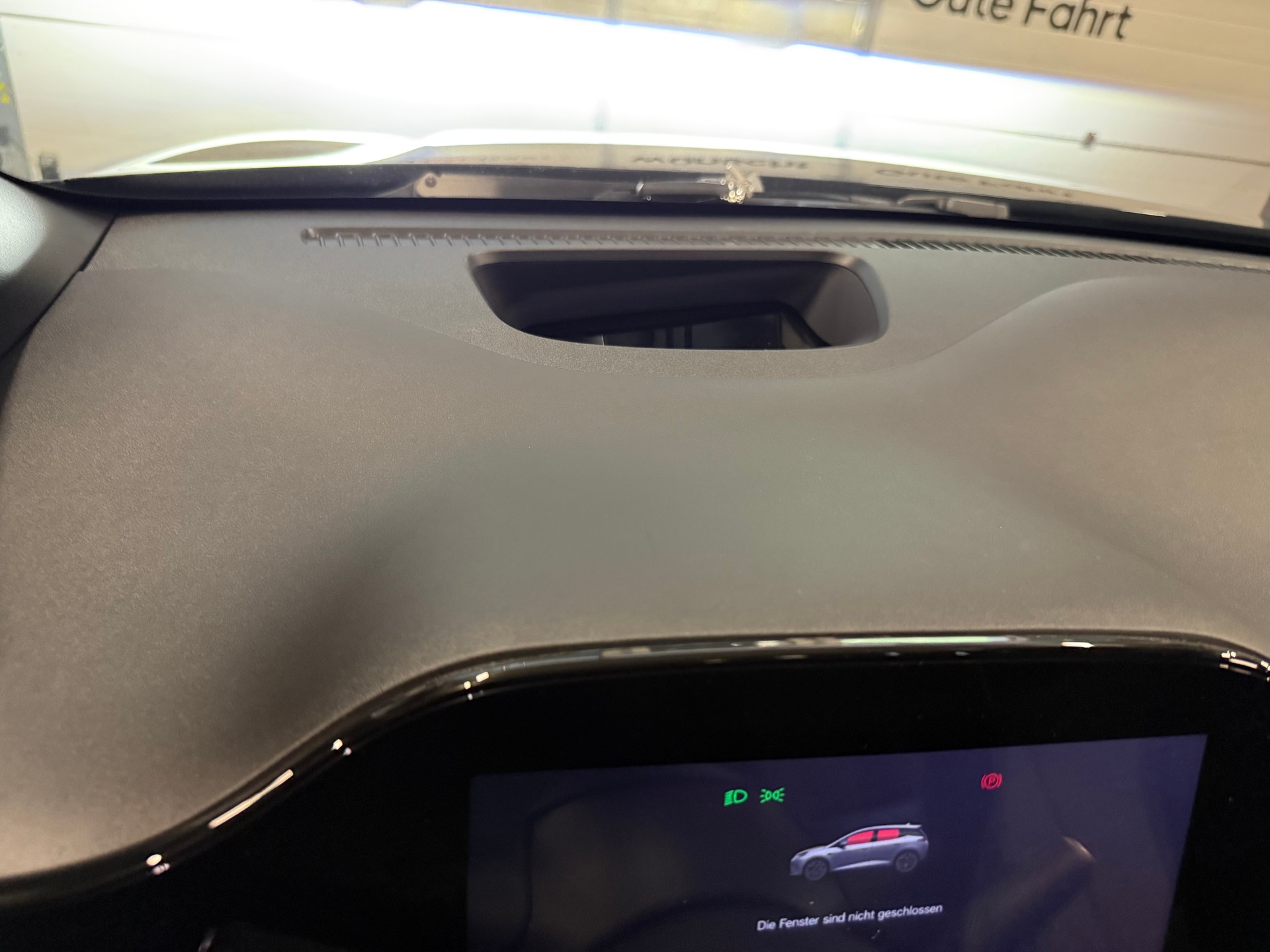 BYD Dolphin G DM-i Comfort-image-21