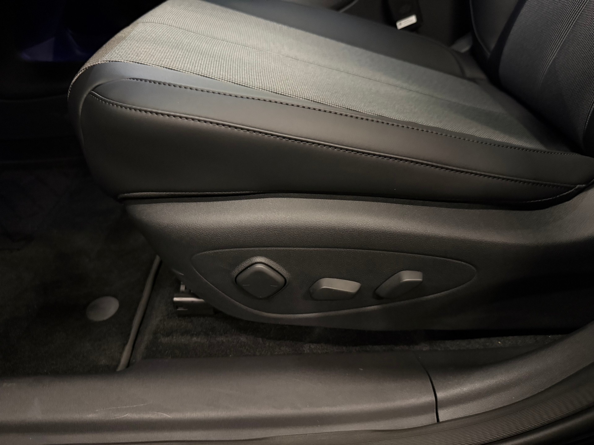 BYD Dolphin G DM-i Comfort-image-29
